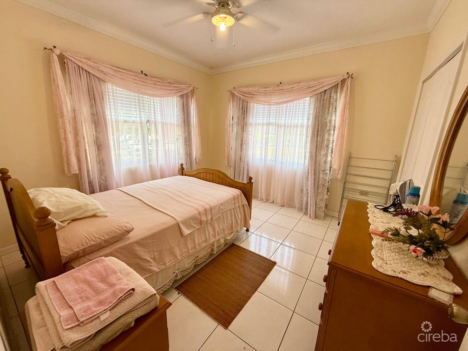 3 BEDROOM  –  BLUFF HOME – CAYMAN BRAC