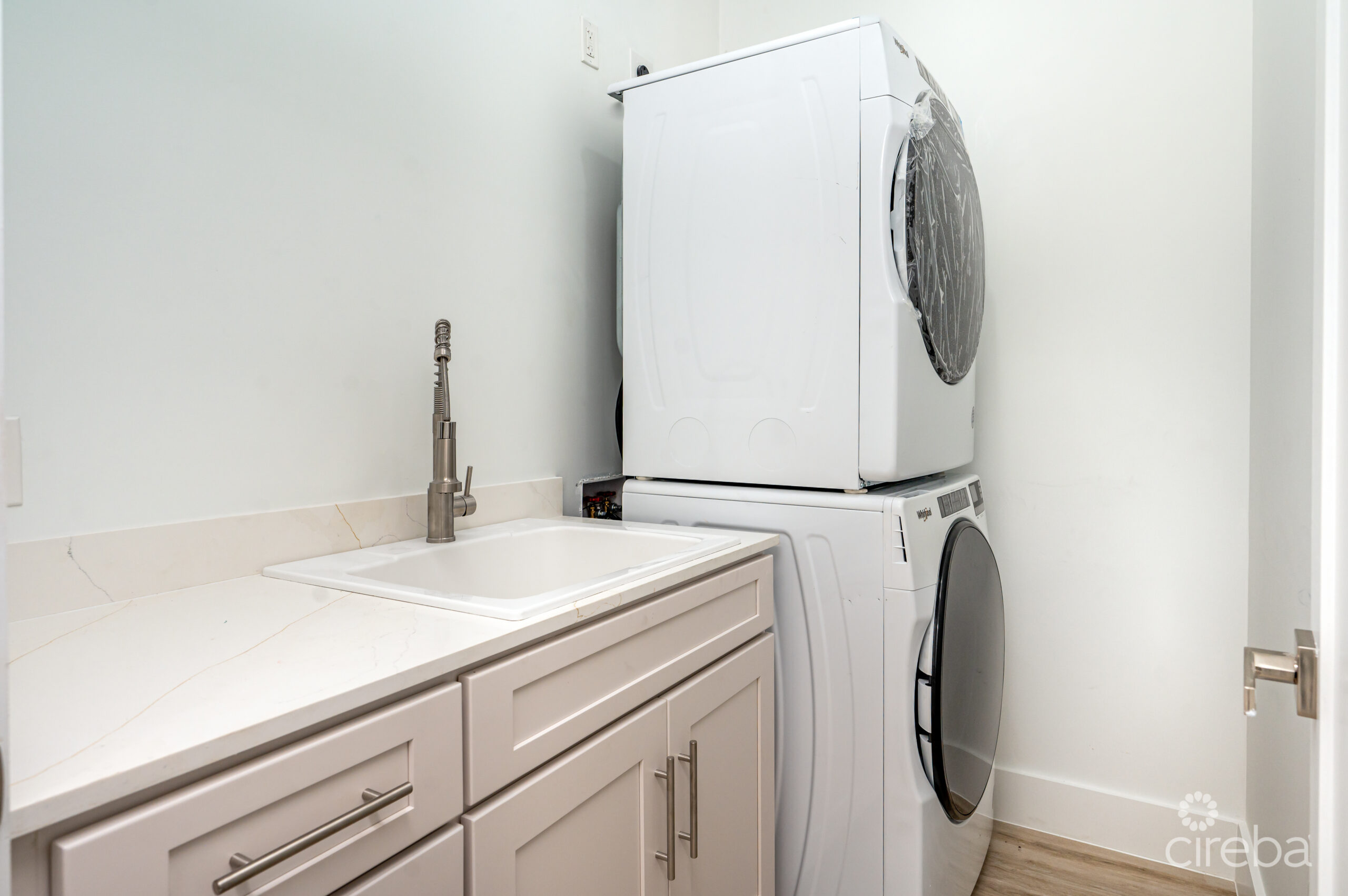 LAVANIA COURT – GATED – LARGE 2 BED 2 BATH TOWNHOMES