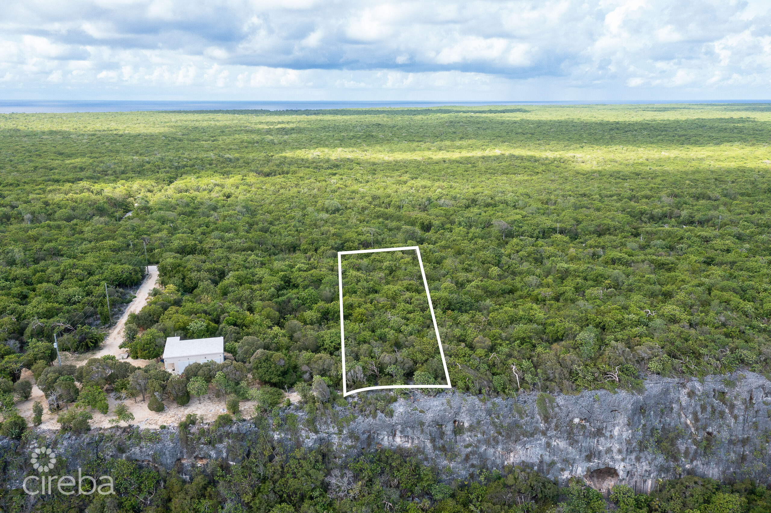 CAYMAN BRAC 1.05 ACRE PARCEL SOUTH SIDE EAST WITH OCEAN VIEW