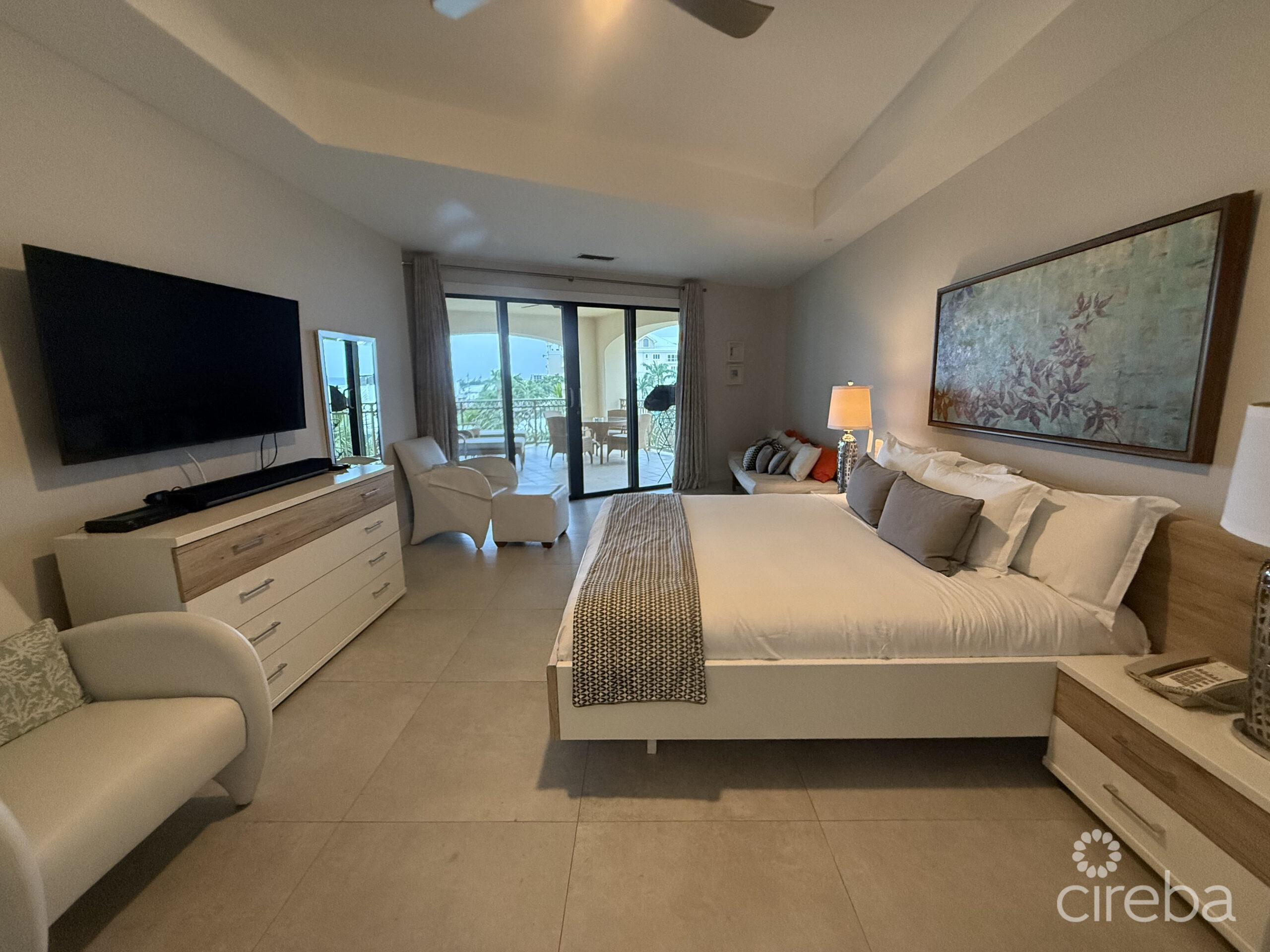 RITZ – CARLTON PRIVATE RESIDENCE #501