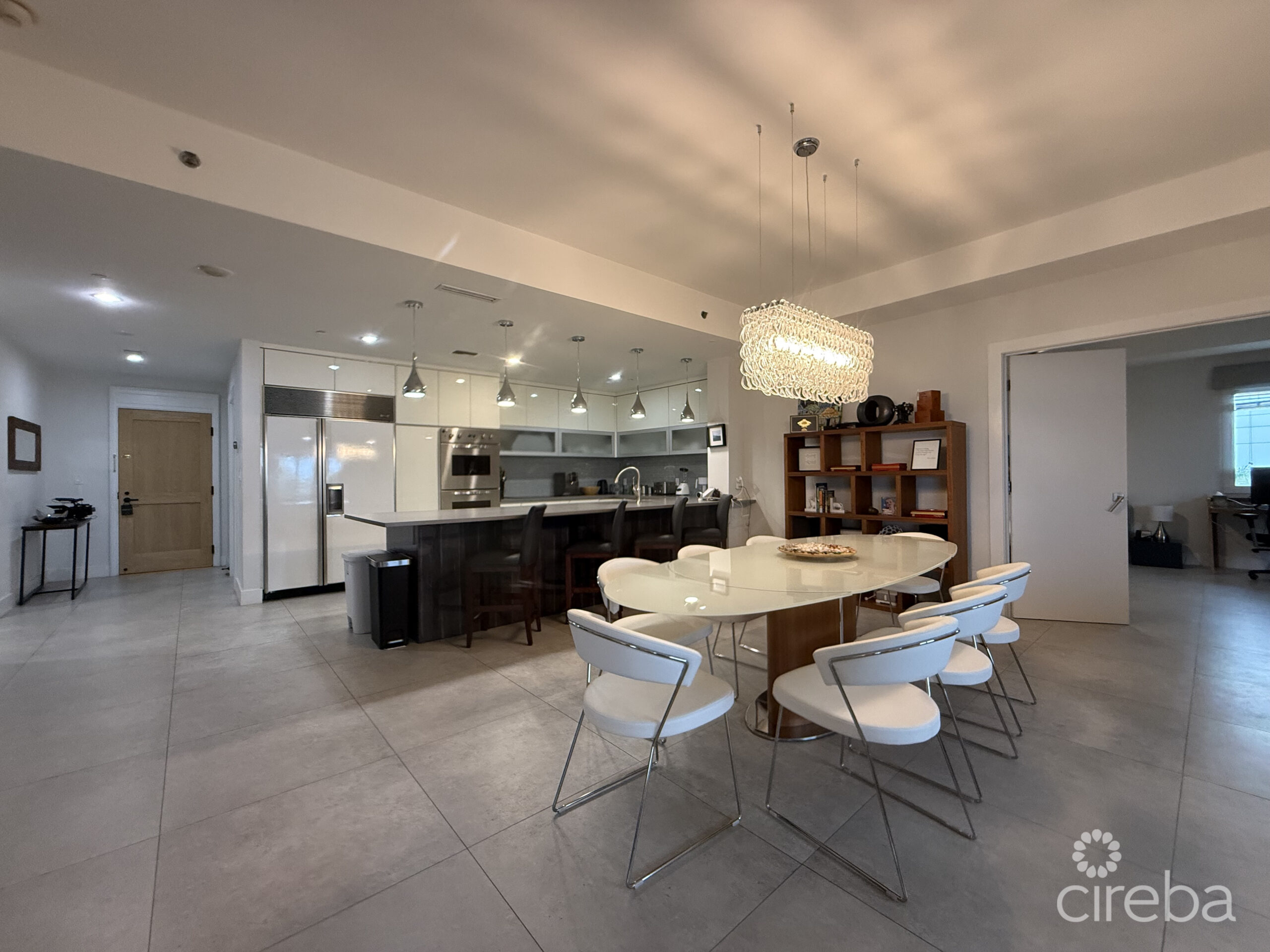 RITZ – CARLTON PRIVATE RESIDENCE #501