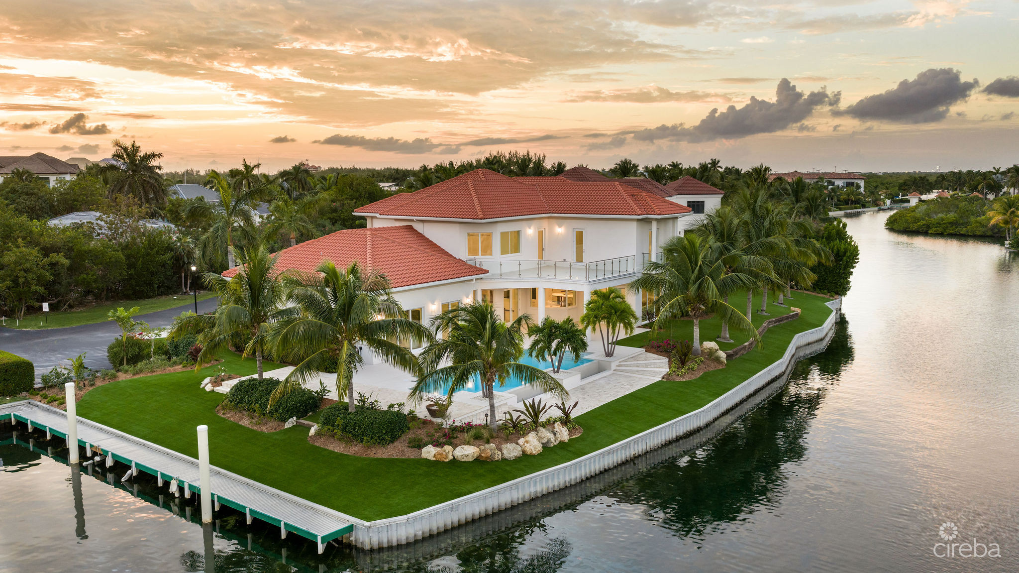 VISTA DEL MAR | A REIMAGINED WATERFRONT ESTATE