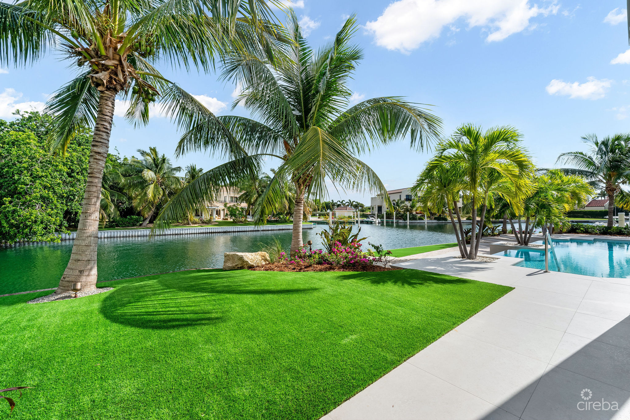 VISTA DEL MAR | A REIMAGINED WATERFRONT ESTATE