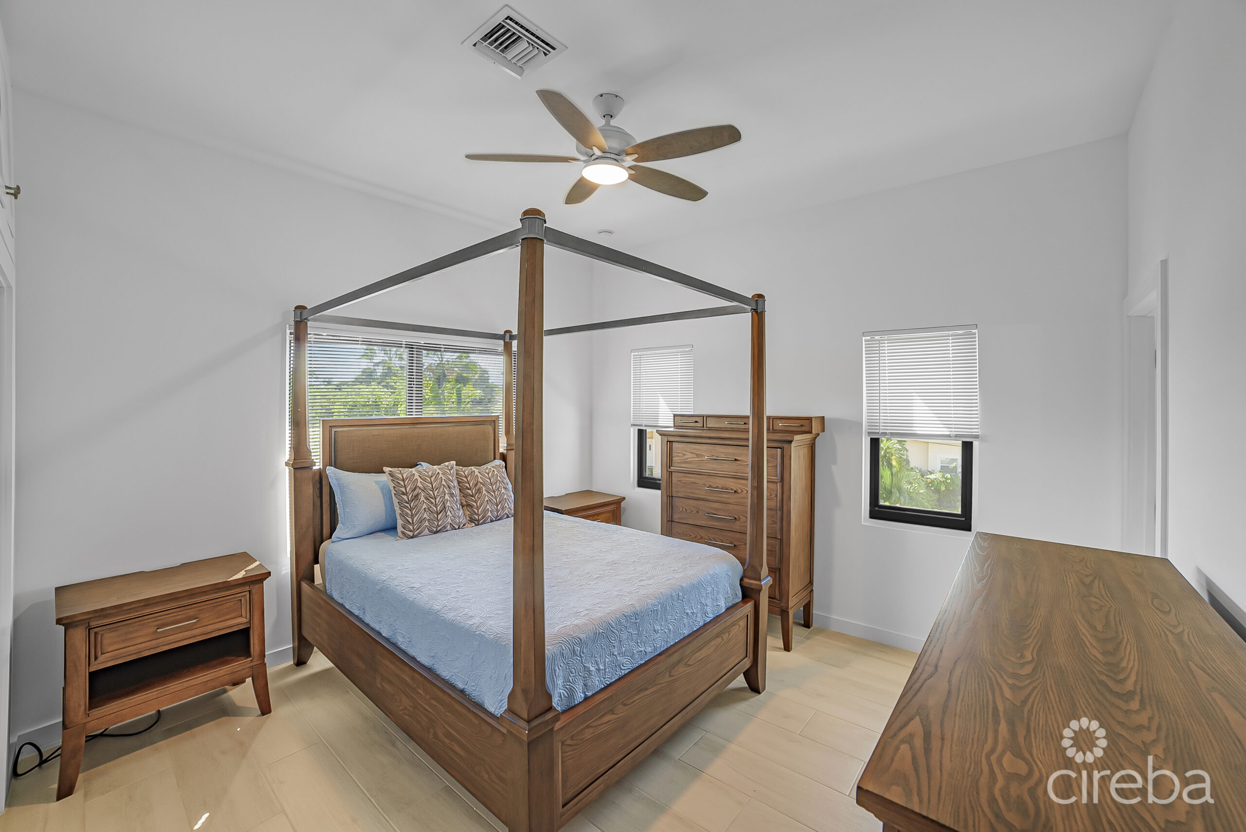 SPACIOUS MODERN 4BR W/ EN-SUITES & BONUS ROOM – GATED COMMUNITY