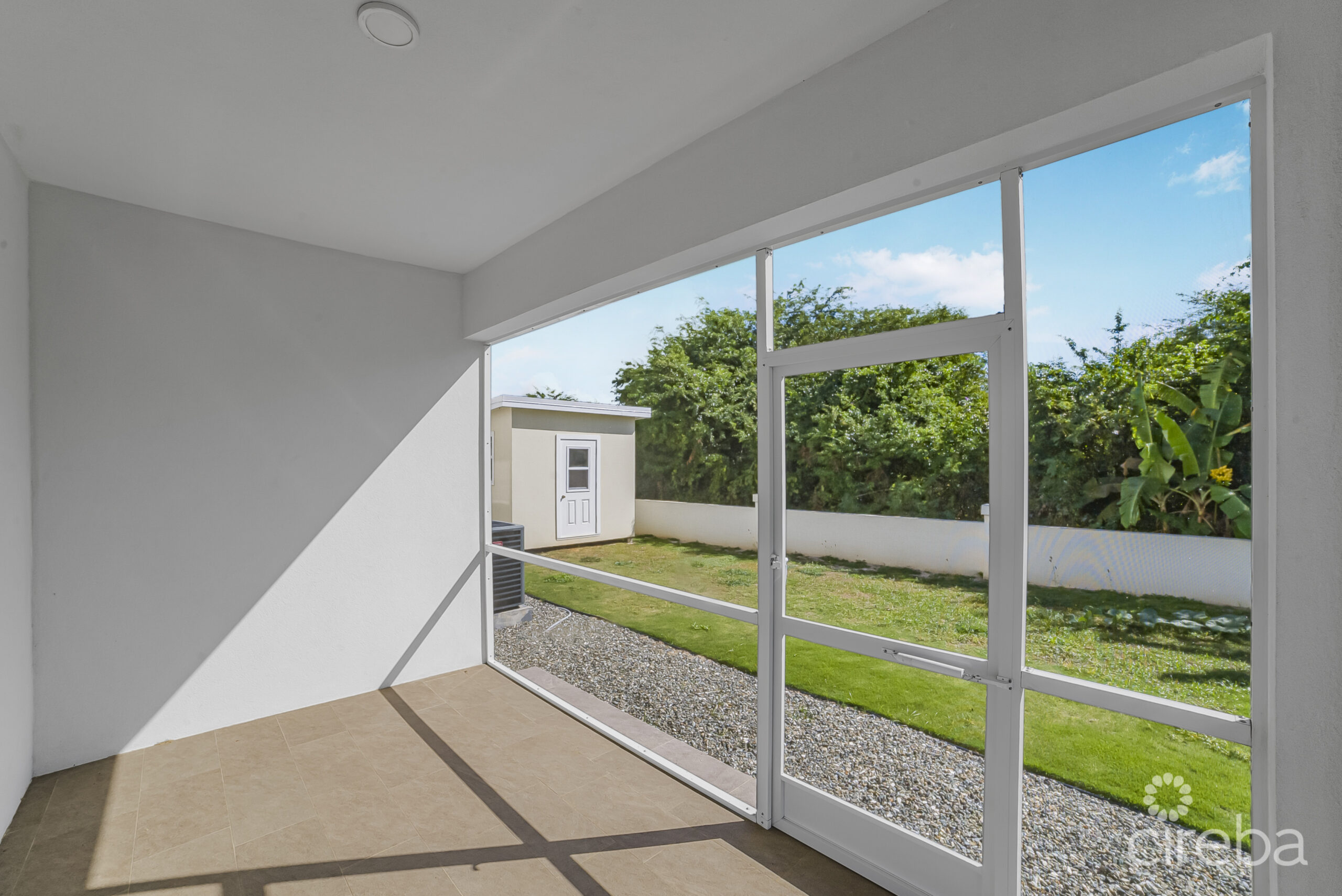 SPACIOUS MODERN 4BR W/ EN-SUITES & BONUS ROOM – GATED COMMUNITY