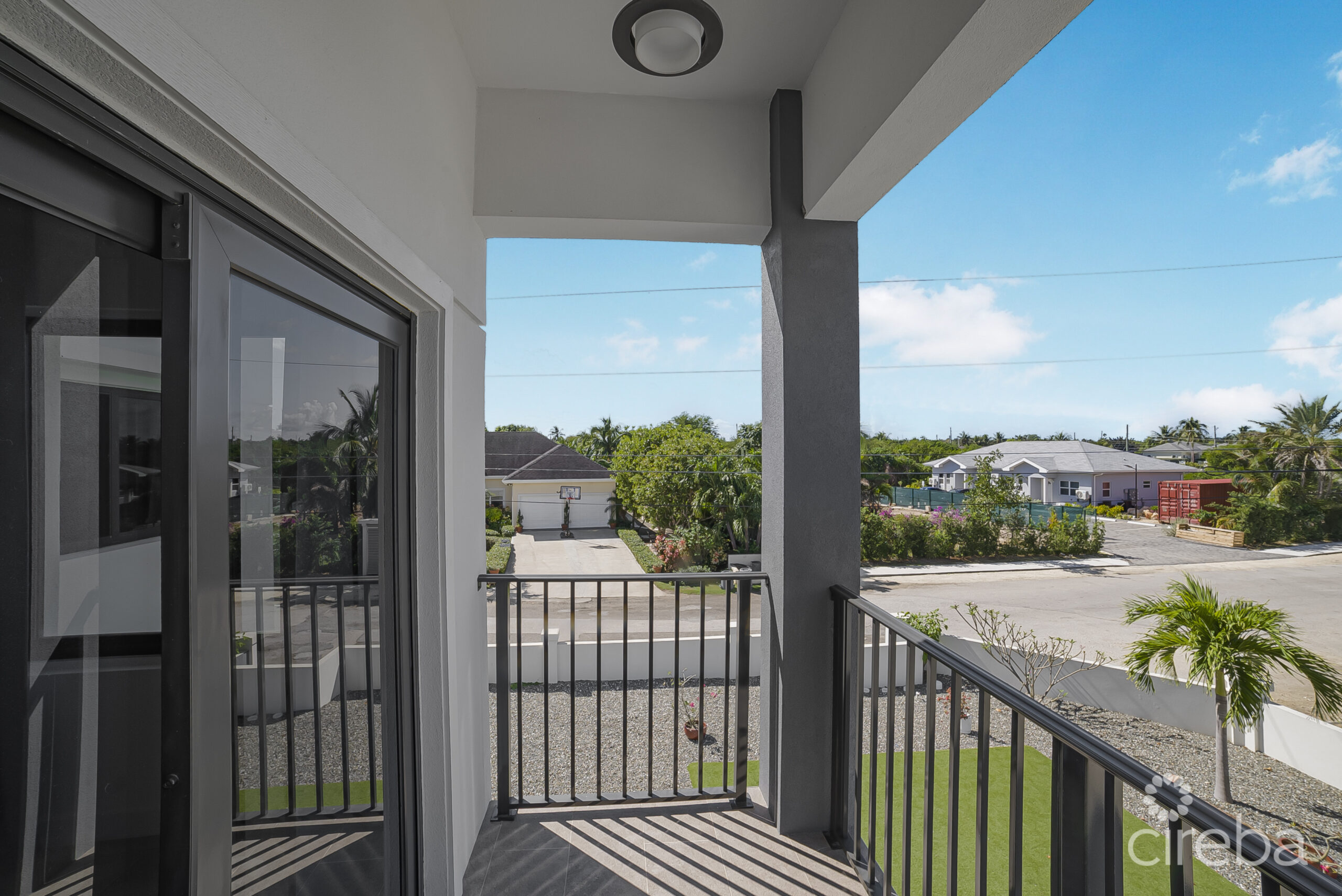 SPACIOUS MODERN 4BR W/ EN-SUITES & BONUS ROOM – GATED COMMUNITY