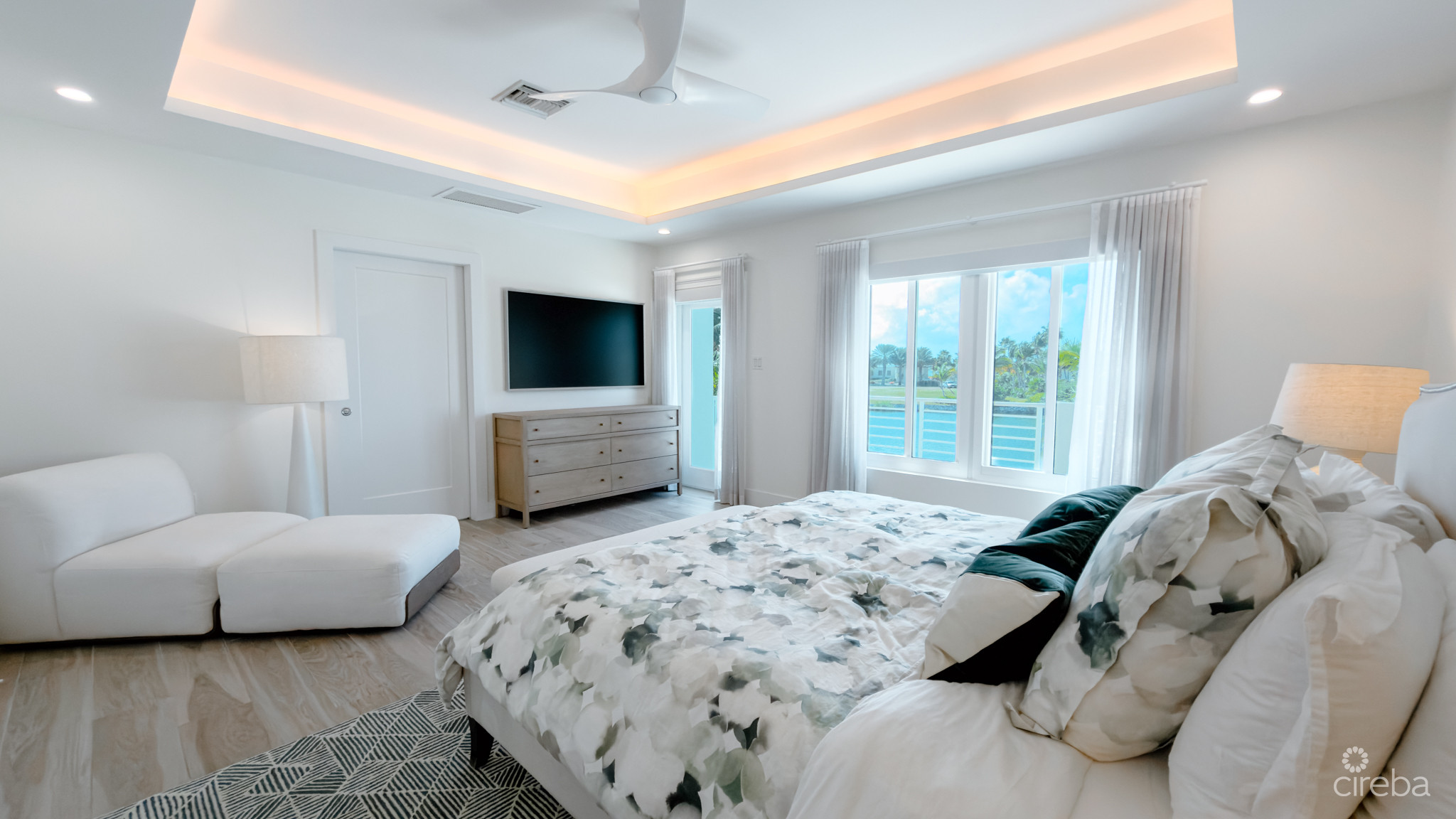 THE SHORES CANAL FRONT HOME