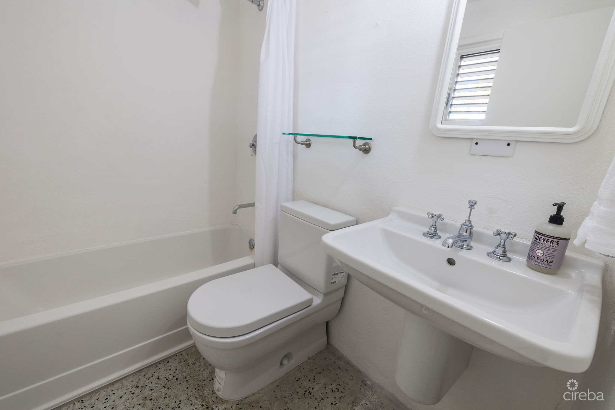 SEA LODGES 15 CAYMAN KAI