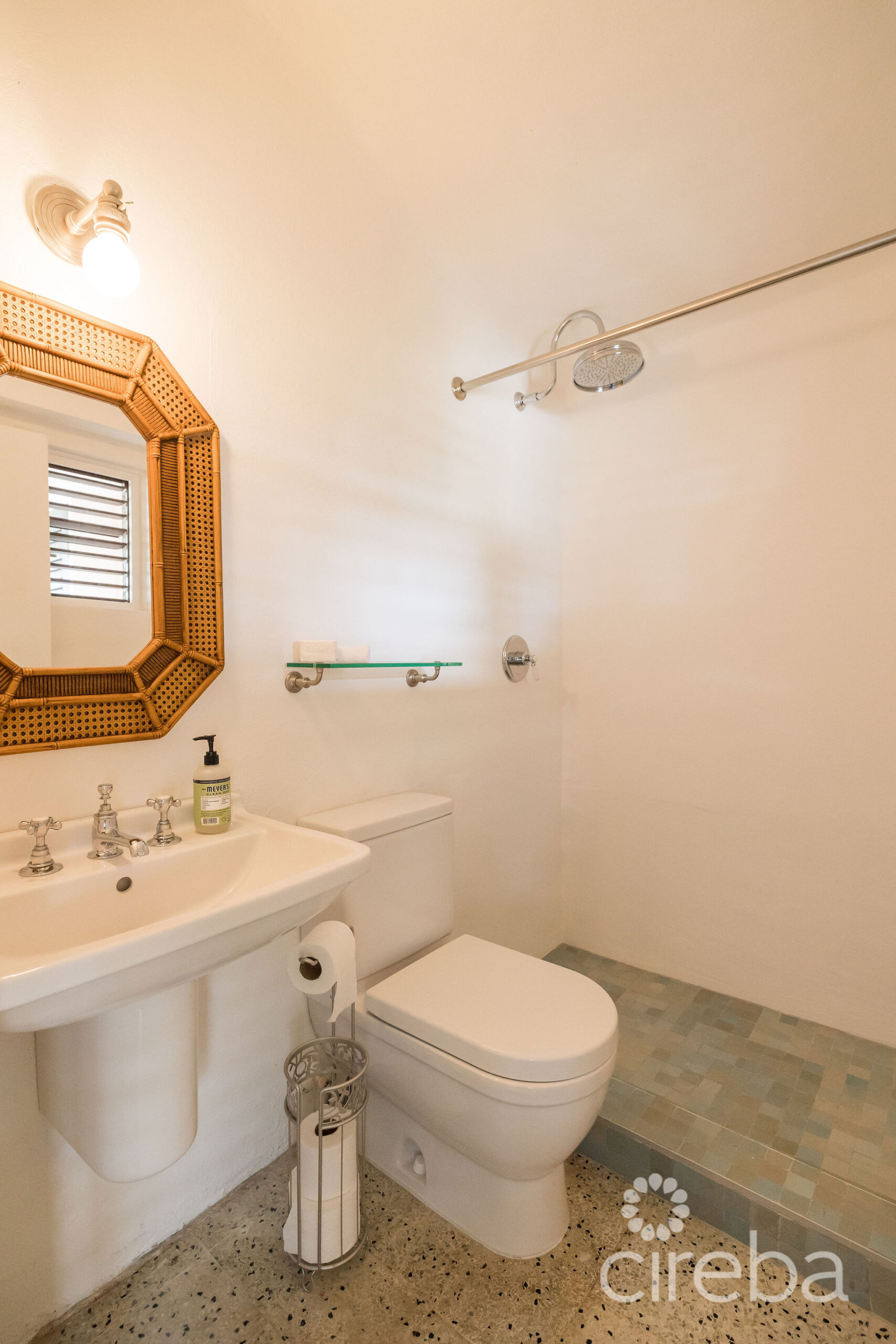 SEA LODGES 15 CAYMAN KAI