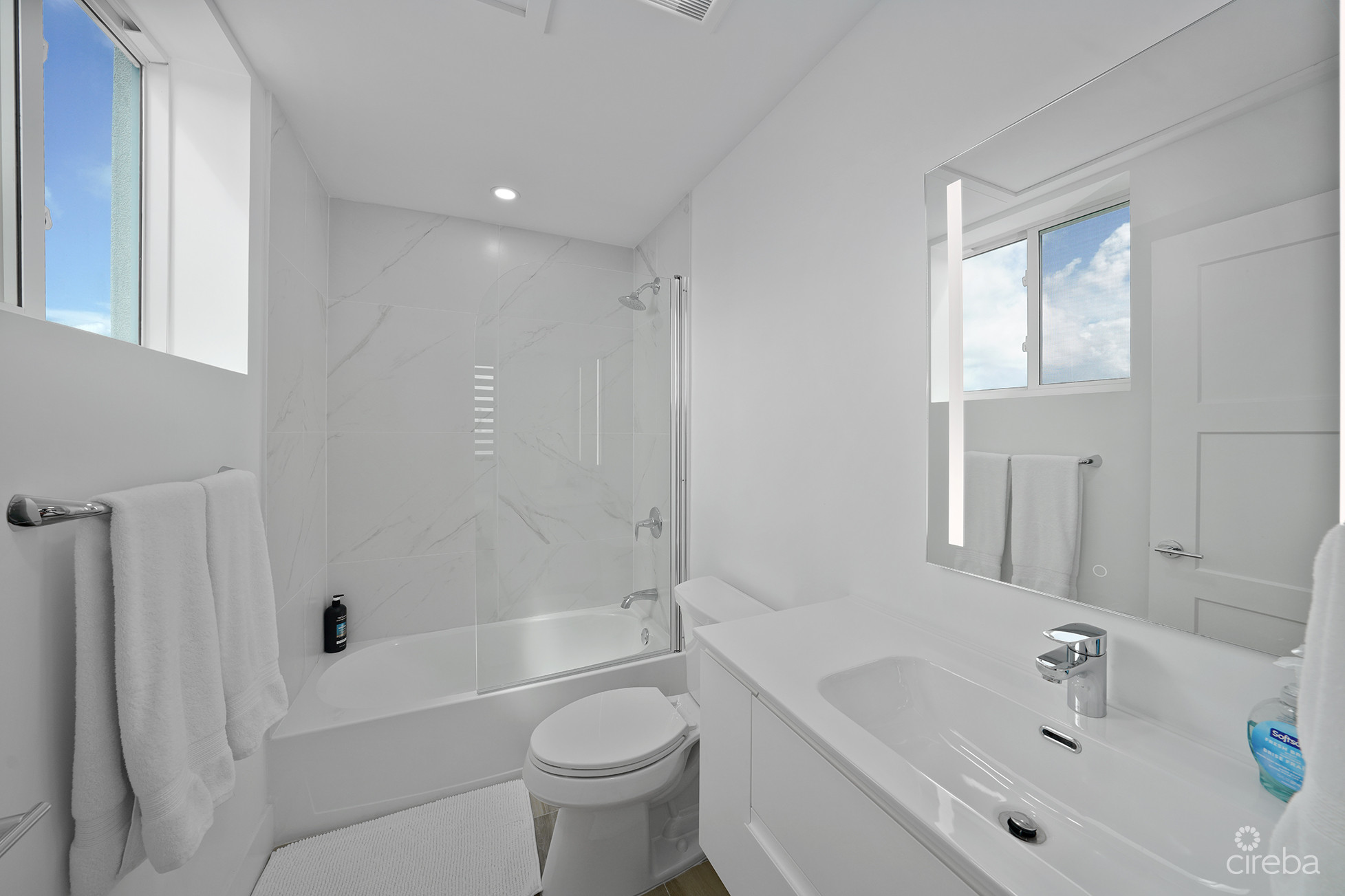SUNSET POINT – SIGNATURE PENTHOUSE WITH VENDOR FINANCING!
