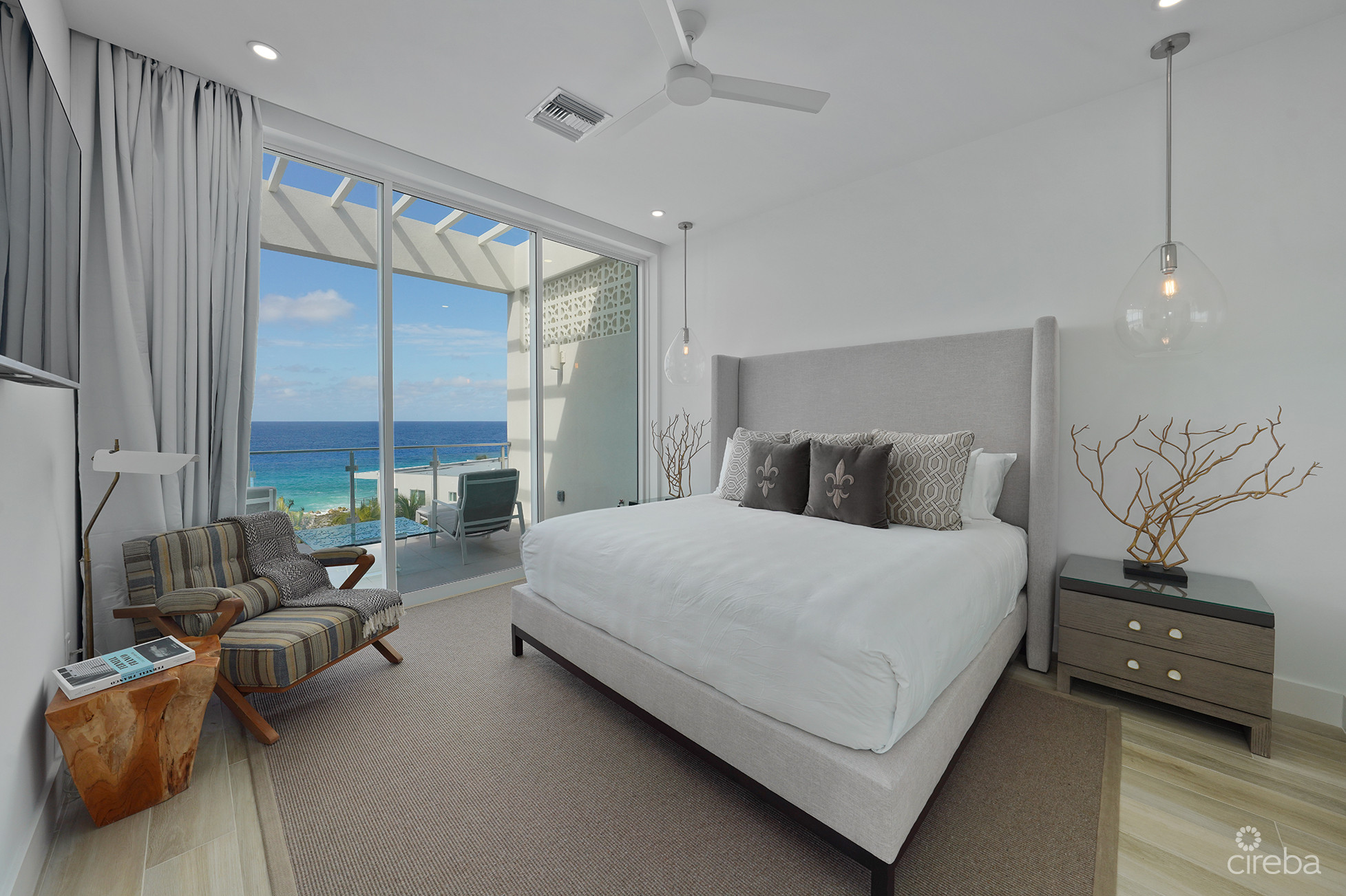 SUNSET POINT – SIGNATURE PENTHOUSE WITH VENDOR FINANCING!