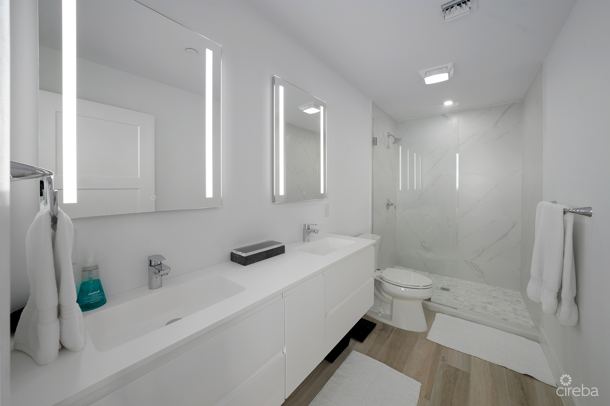 SUNSET POINT – SIGNATURE PENTHOUSE WITH VENDOR FINANCING!