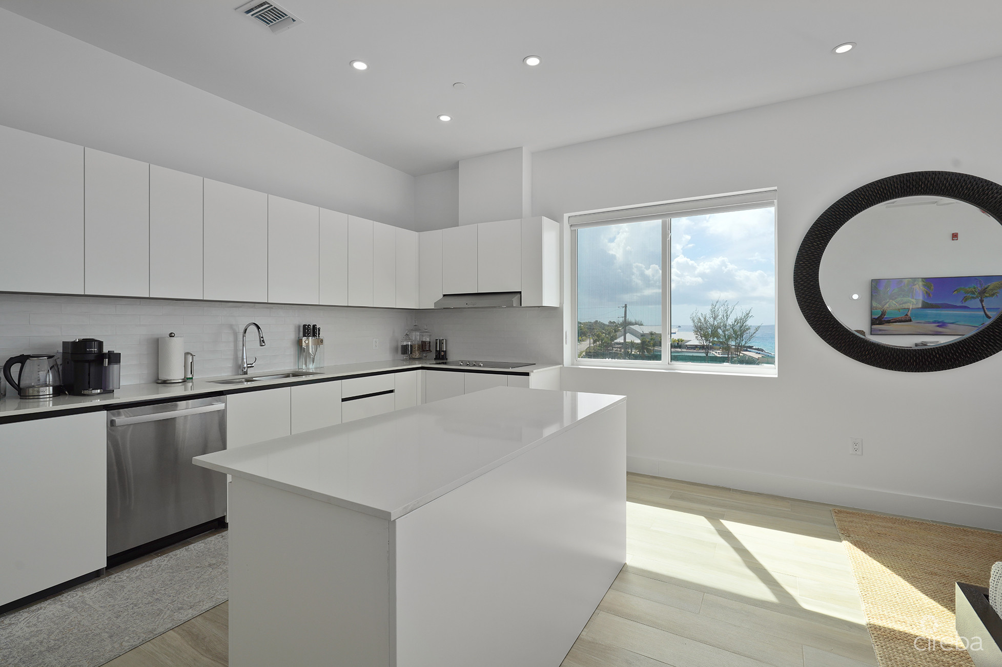 SUNSET POINT – SIGNATURE PENTHOUSE WITH VENDOR FINANCING!
