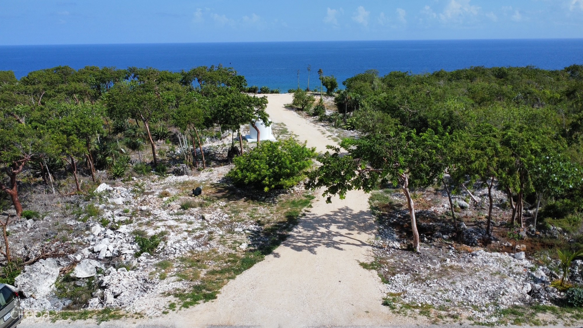 BLUFF LAND – CAYMAN BRAC EAST – LOT #4