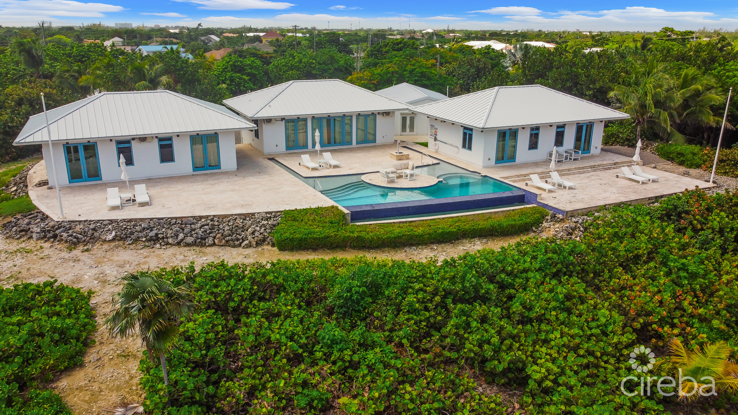 OCEANFRONT INVESTMENT / DEVELOPMENT OPPORTUNITY – CONCH POINT ROAD 2.74 ACRES