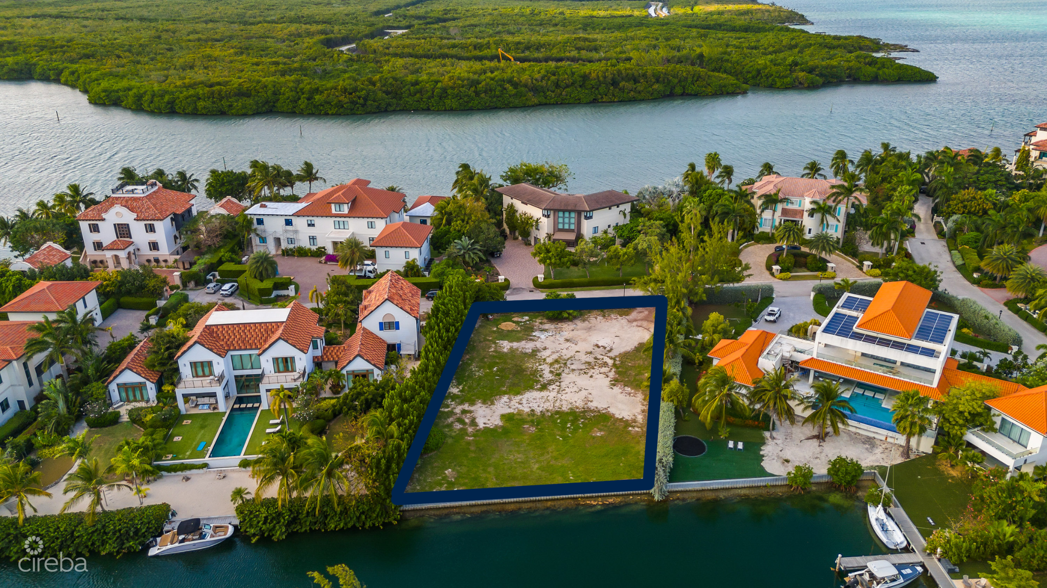 VISTA DEL MAR- EXECUTIVE  ESTATE CANAL LOT