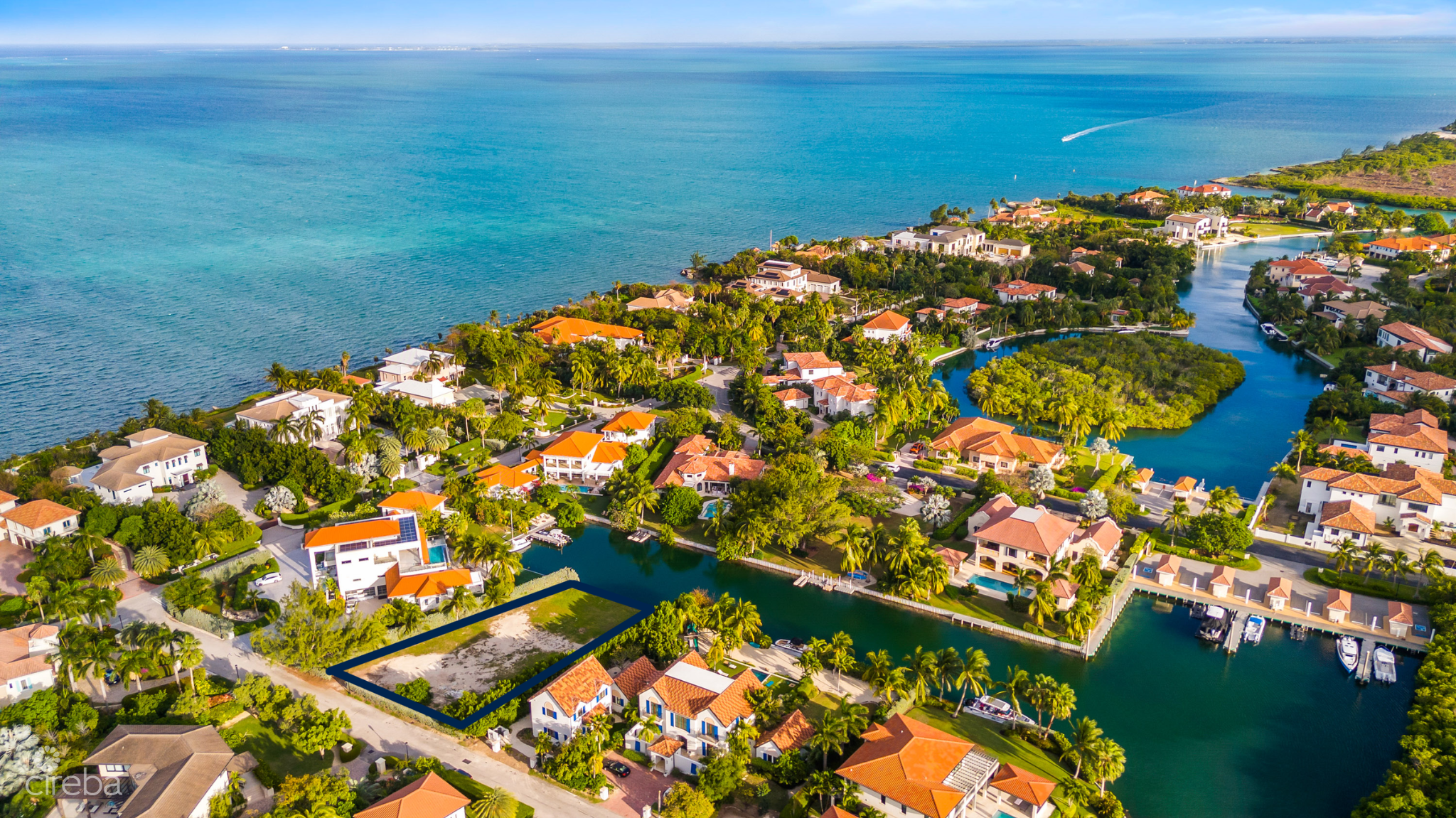VISTA DEL MAR- EXECUTIVE  ESTATE CANAL LOT