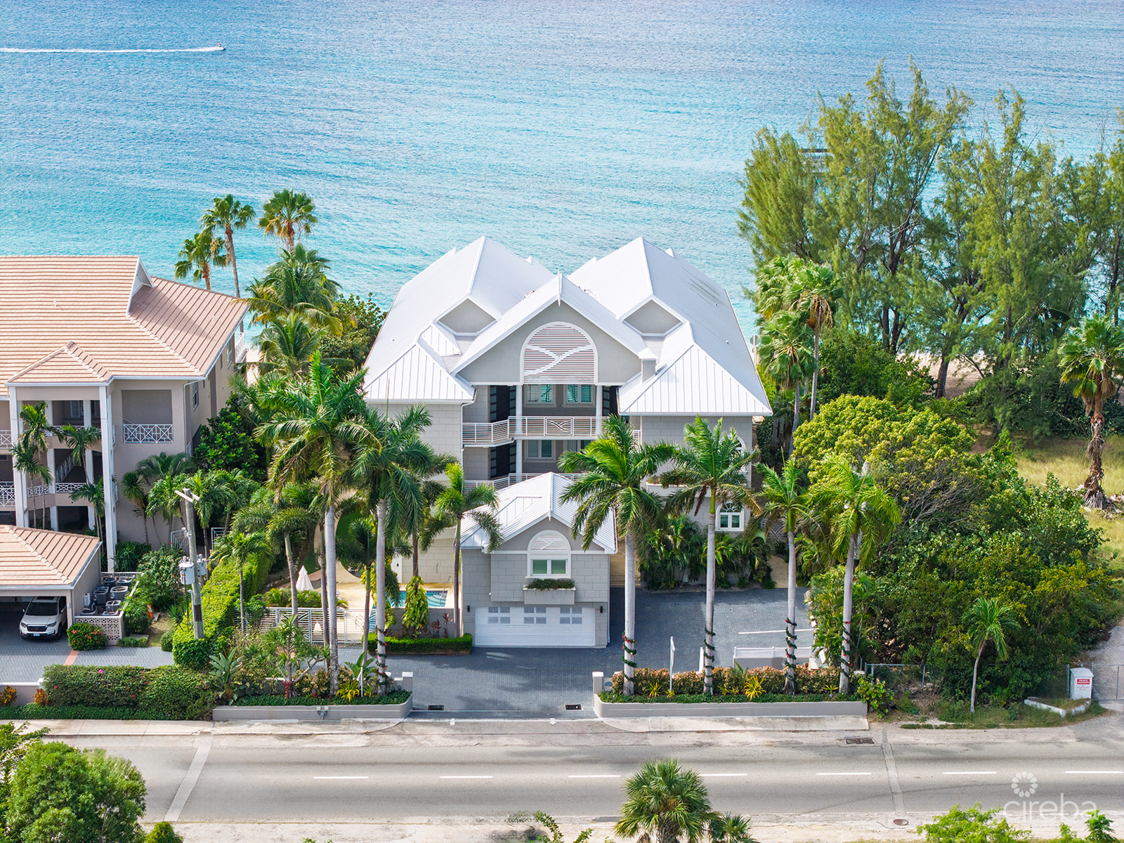 LUXURY SEVEN MILE BEACH CONDO – MANDALAY UNIT ONE