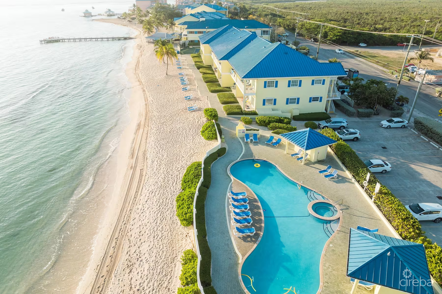 CASTAWAY COVE | 2-BED BEACHFRONT CONDO – QUARTER SHARE WITH INCOME POTENTIAL