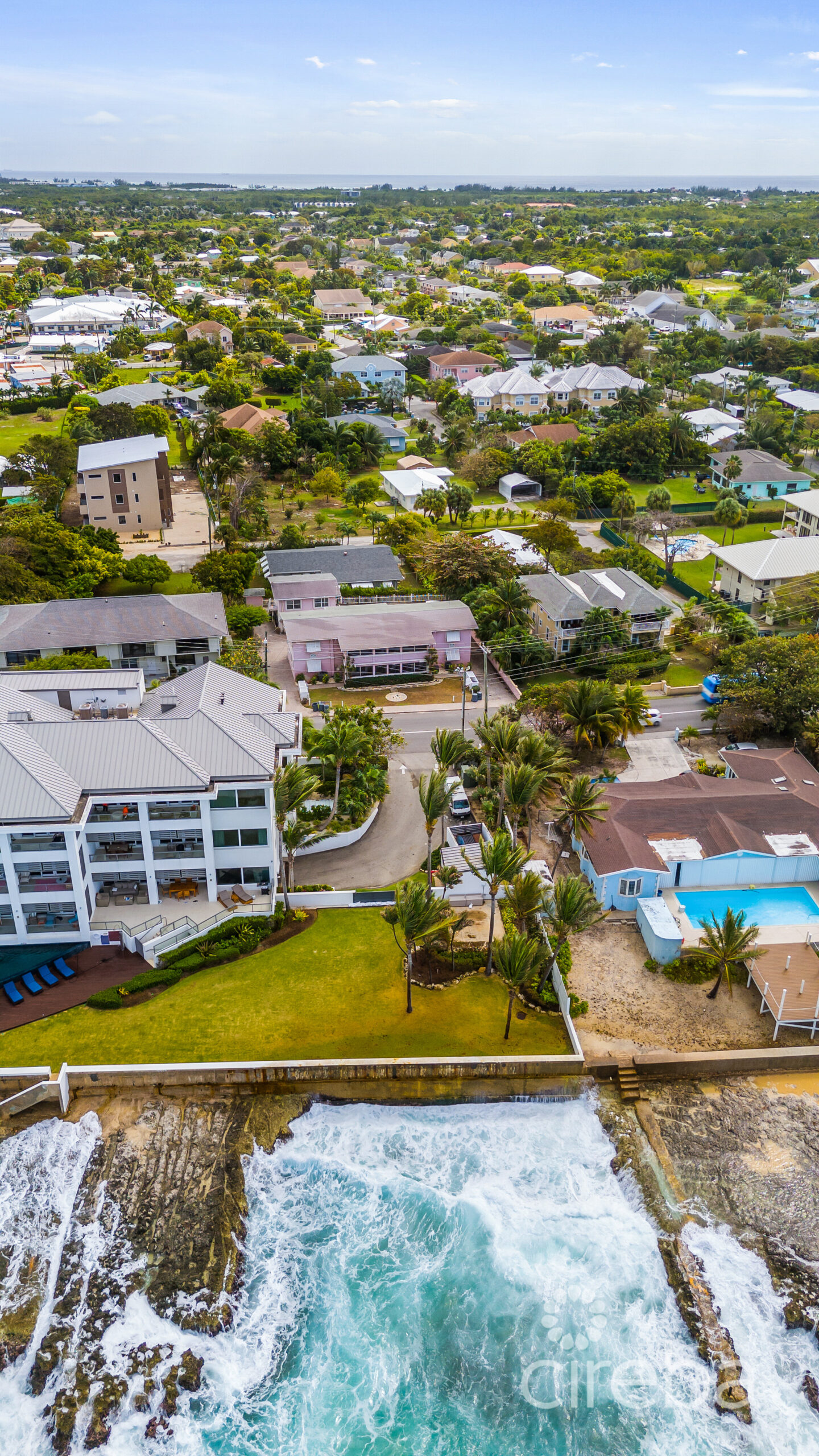 DOLPHIN APARTMENTS