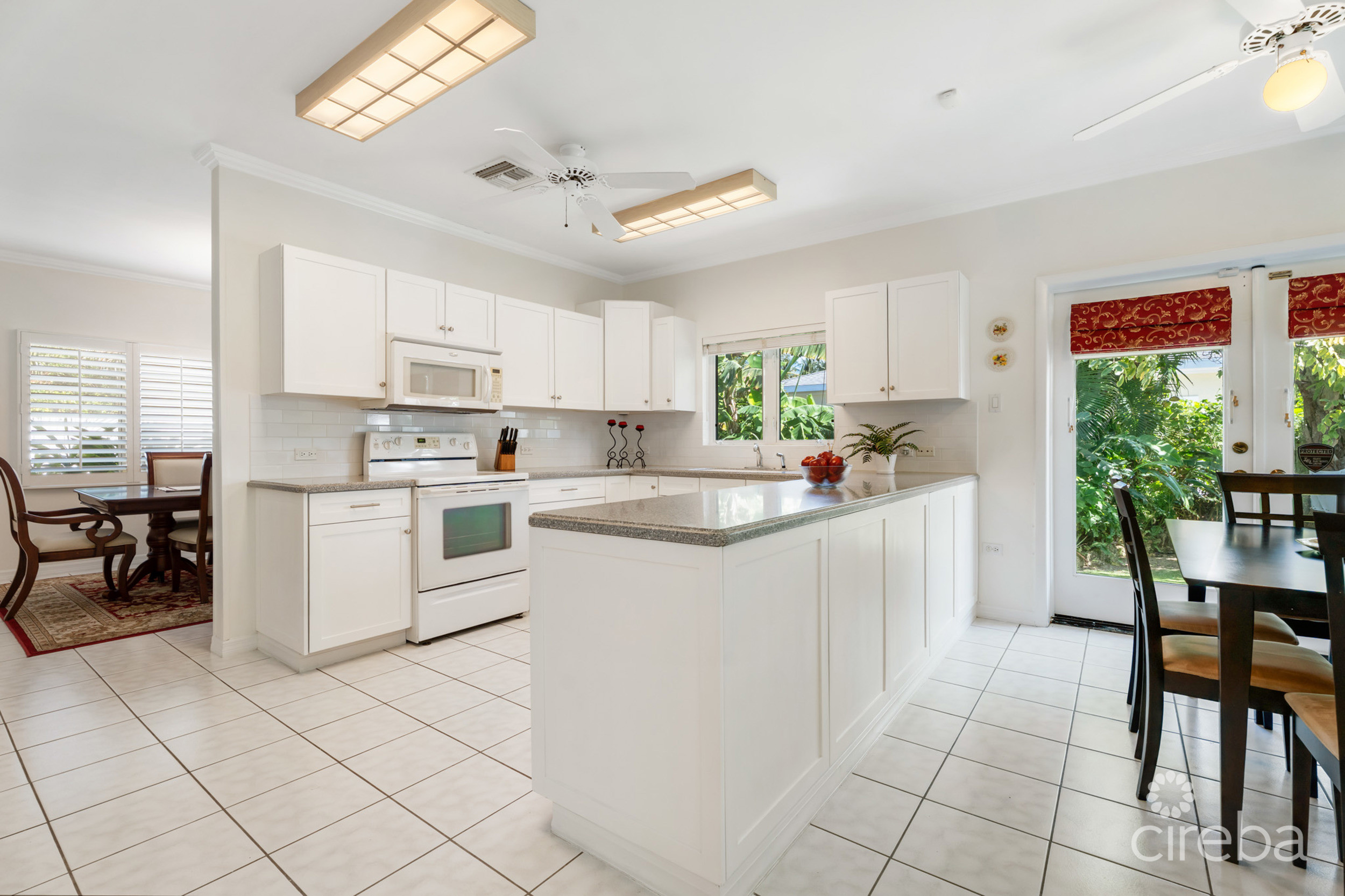 SNUG HARBOUR FAMILY HOME