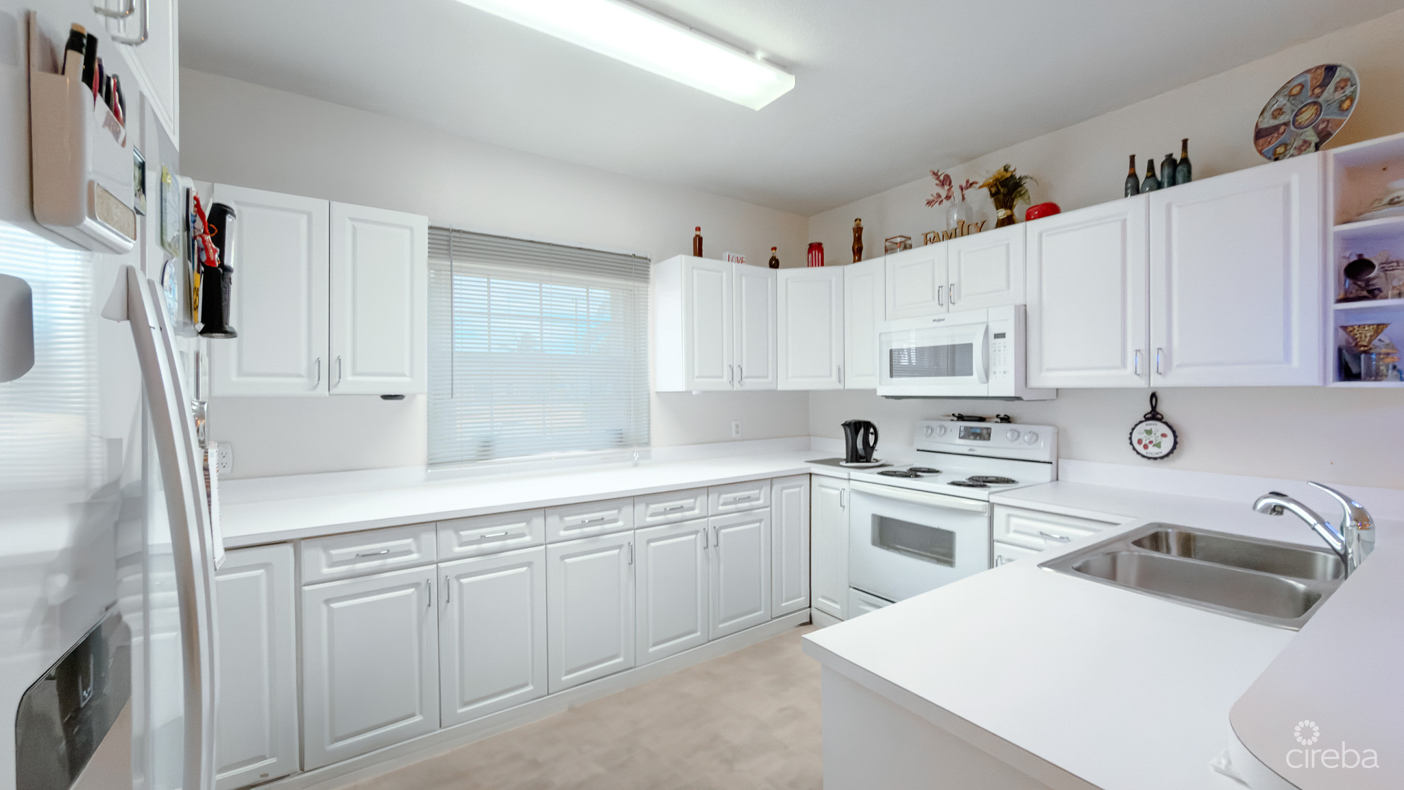 LAKE WILLOW 3 BED FAMILY HOME