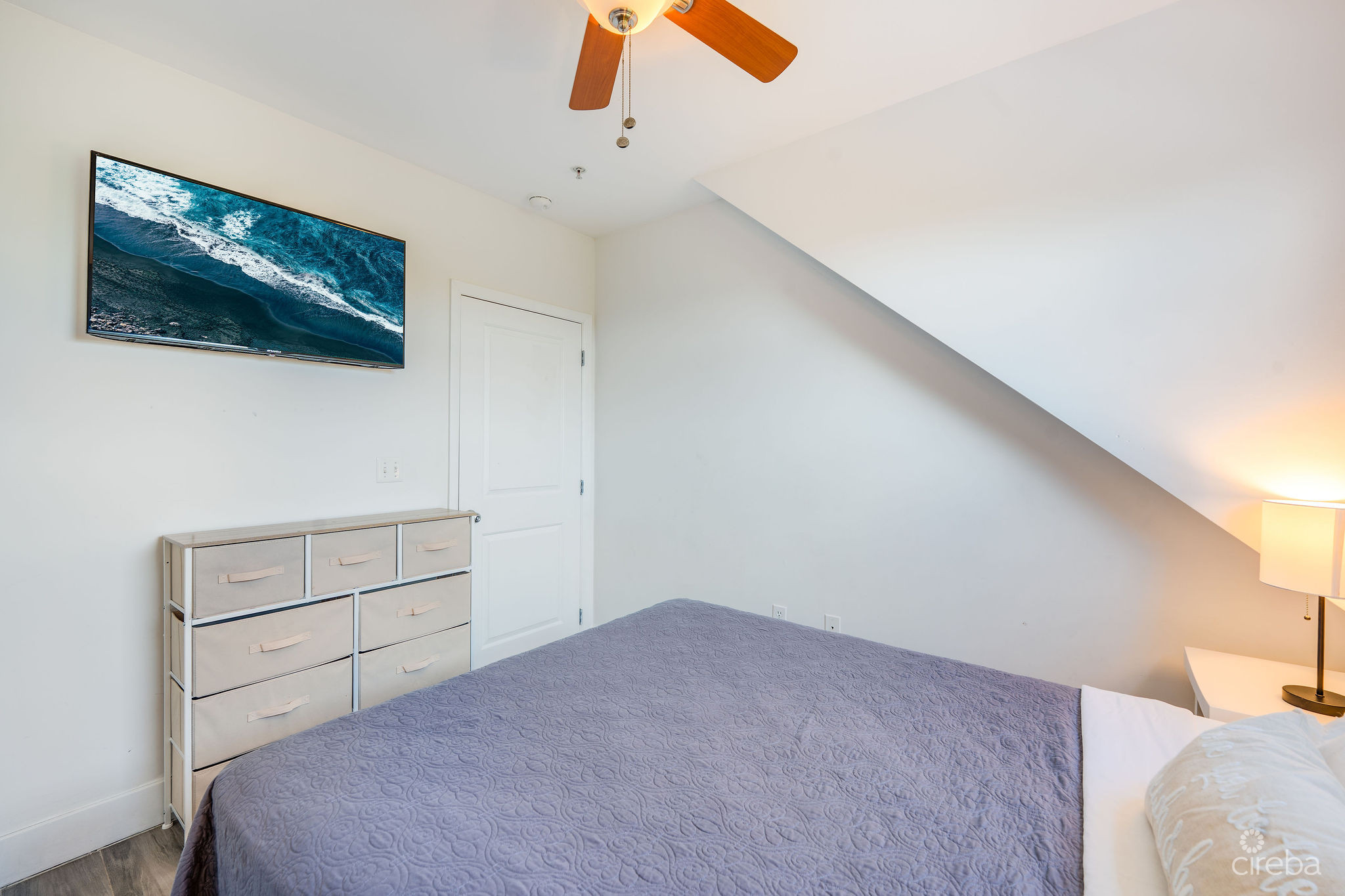 3BED SMB–PARK PLACE