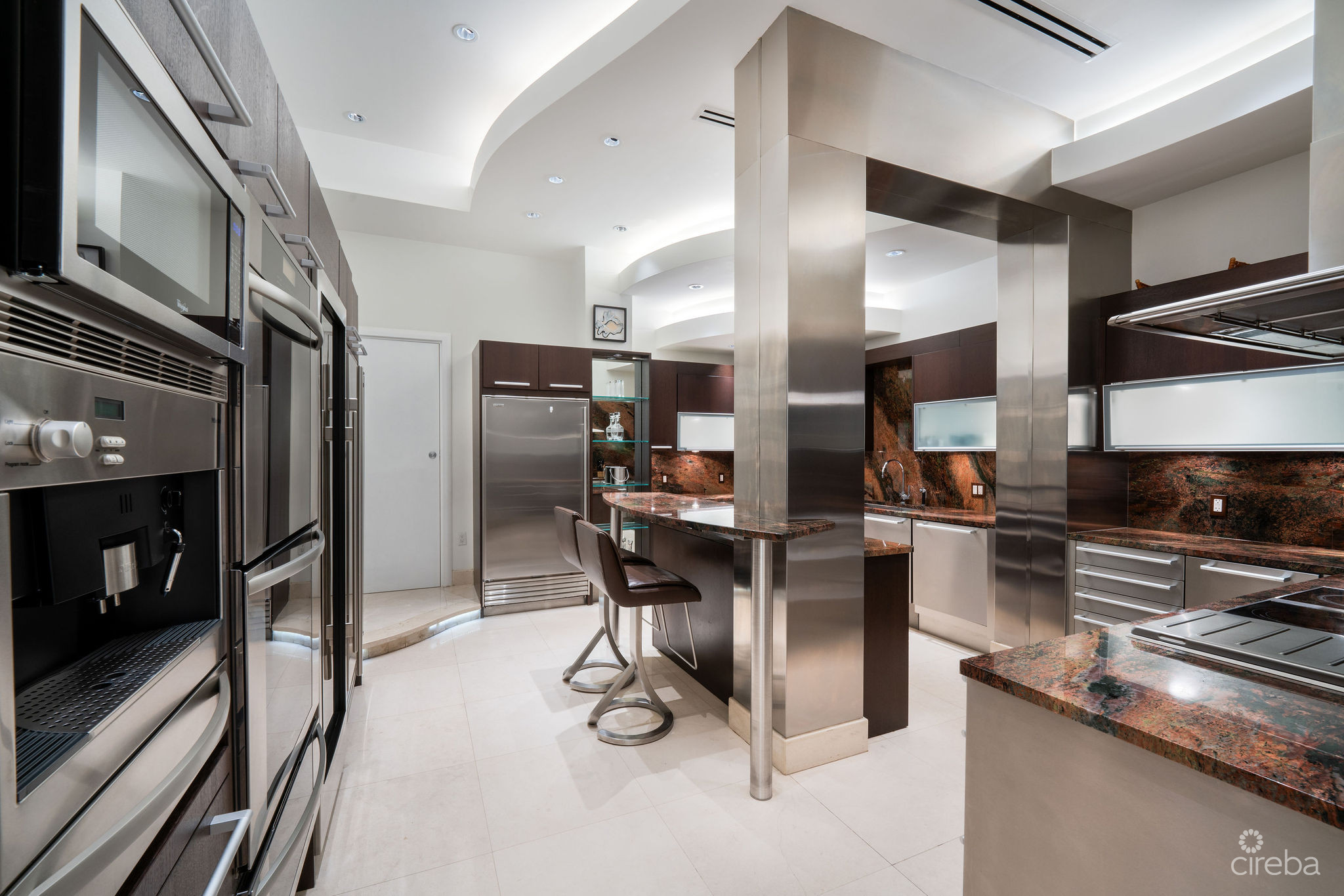 WHITEHALL HOUSE – PRIME COMMERCIAL BUILDING