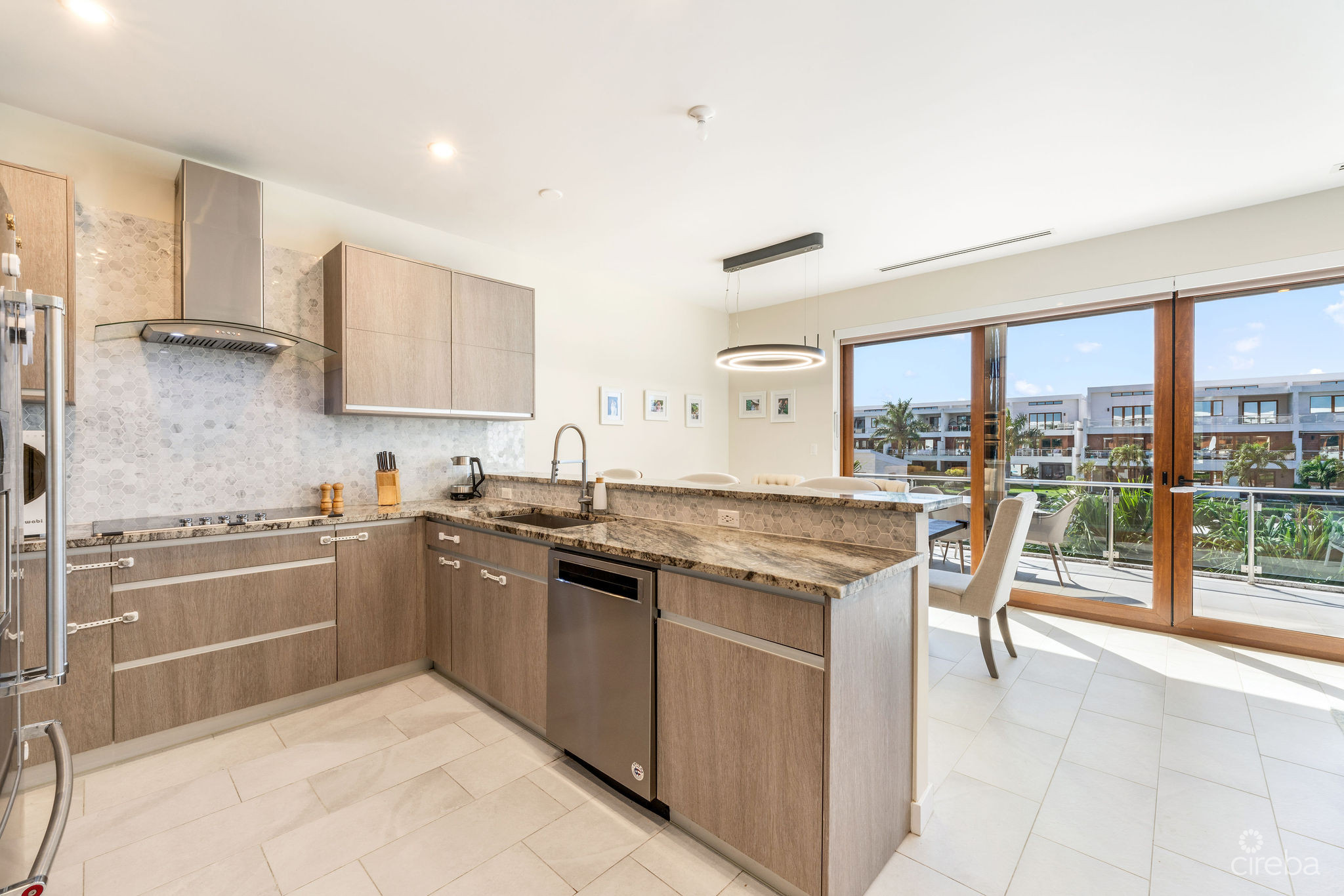 ARVIA 3-BEDROOM CANAL FRONT UNIT WITH DOCK