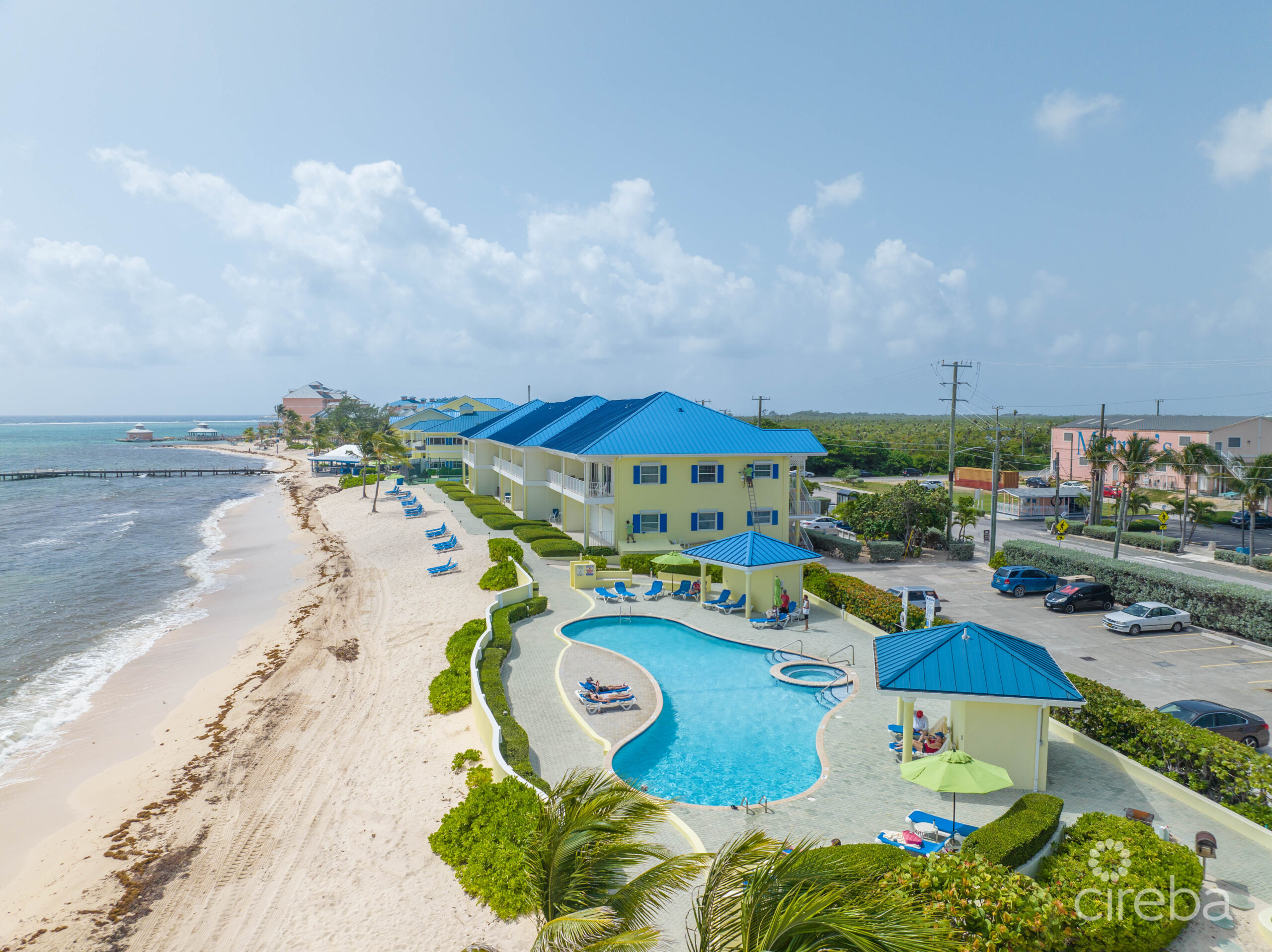 CASTAWAY COVE BEACHFRONT – 2 BED, 2 BATH, A AND B LOCK OFF UNIT