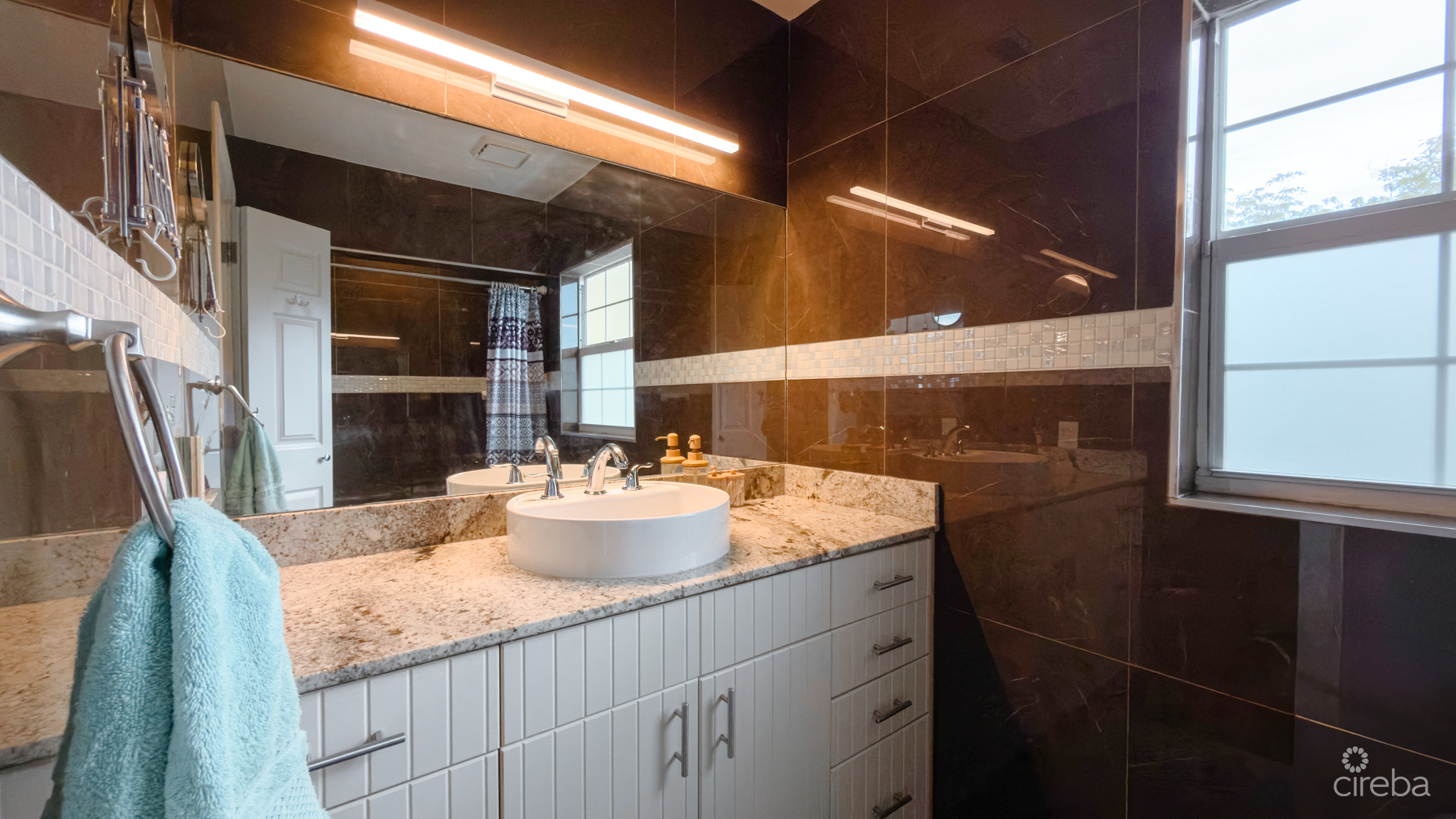 BEL AIR MANOR 3 BEDROOM TOWNHOUSE