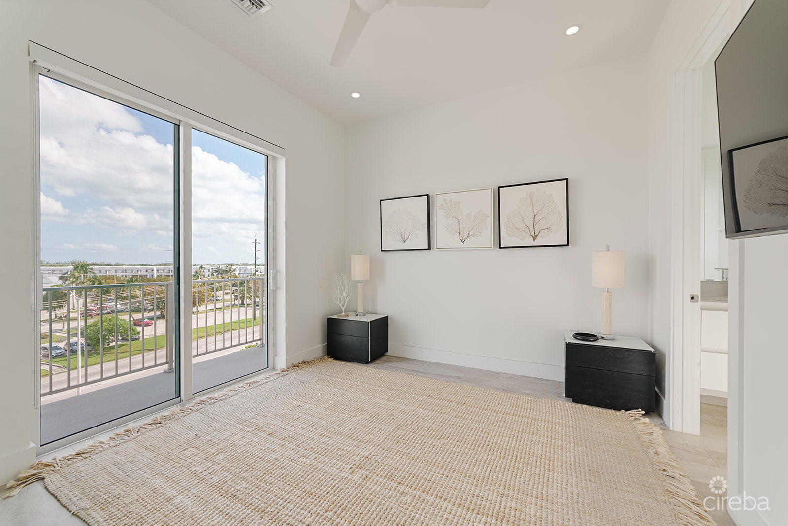 AURA #401 PENTHOUSE – SOUTH SOUND