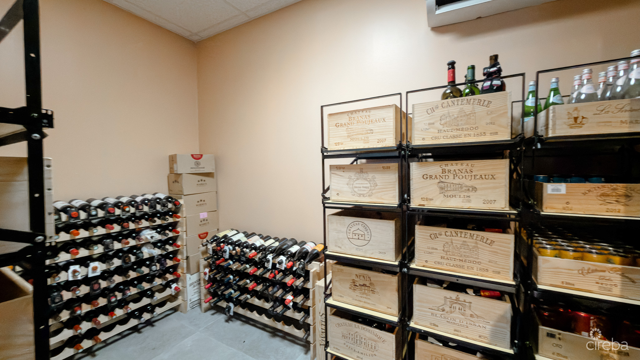 V20 – WINE BAR & RESTAURANT FOR SALE