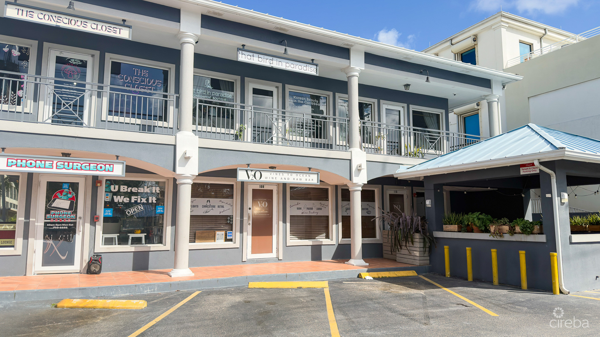 V20 – WINE BAR & RESTAURANT FOR SALE