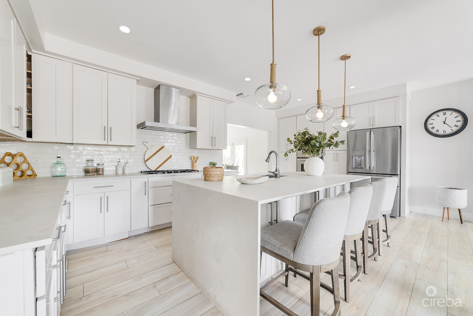 ELEVATED, 6-BEDROOM  SINGLE FAMILY HOME ON A MASSIVE PARCEL