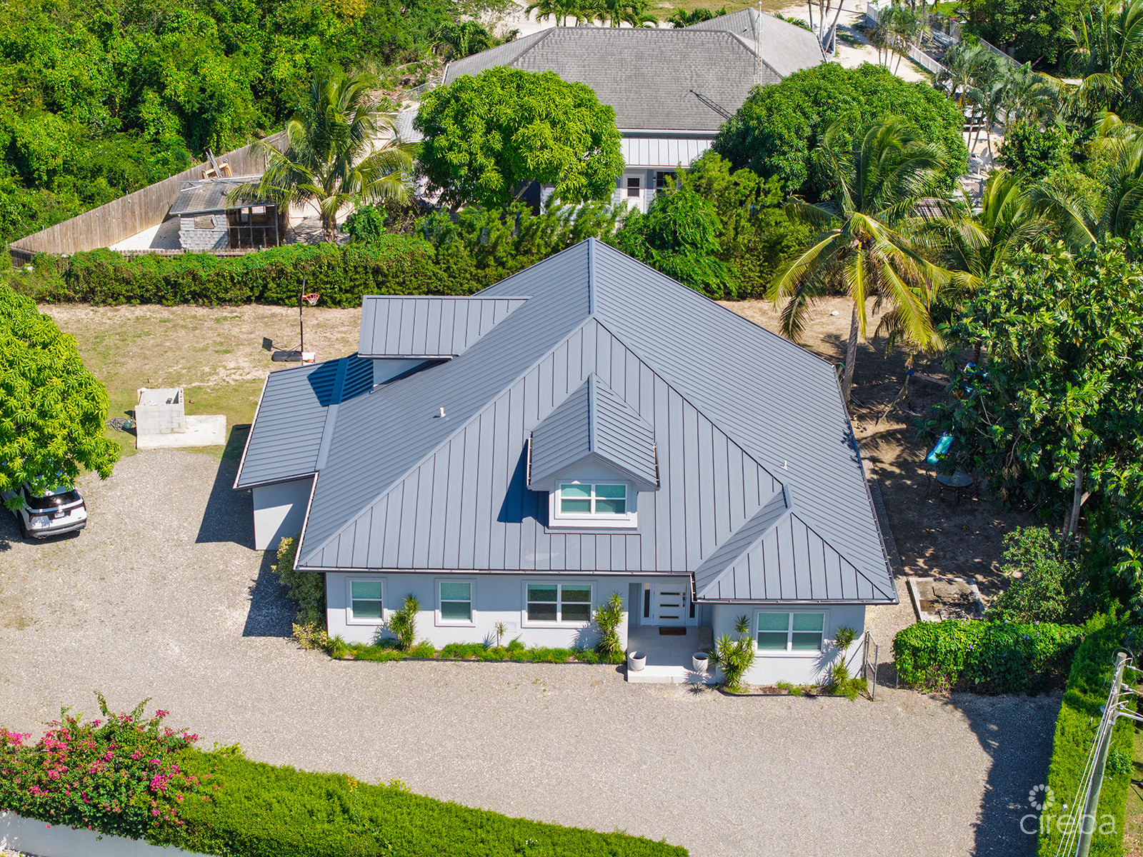 ELEVATED, 6-BEDROOM  SINGLE FAMILY HOME ON A MASSIVE PARCEL