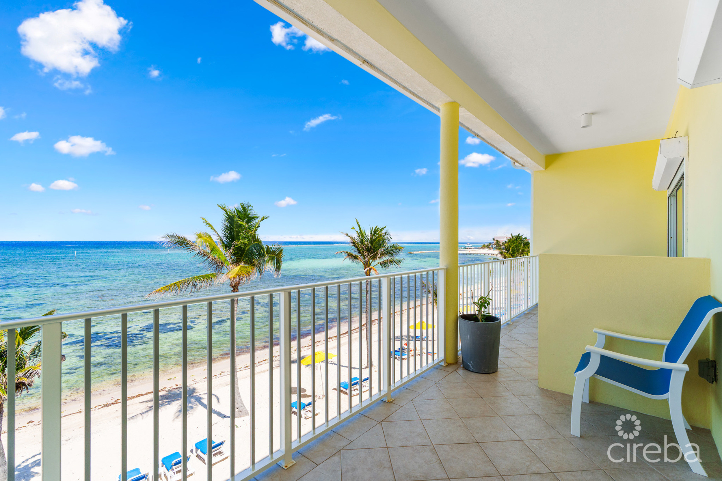 CASTAWAY COVE BEACHFRONT – 2 BED, 2 BATH, A AND B LOCK OFF UNIT