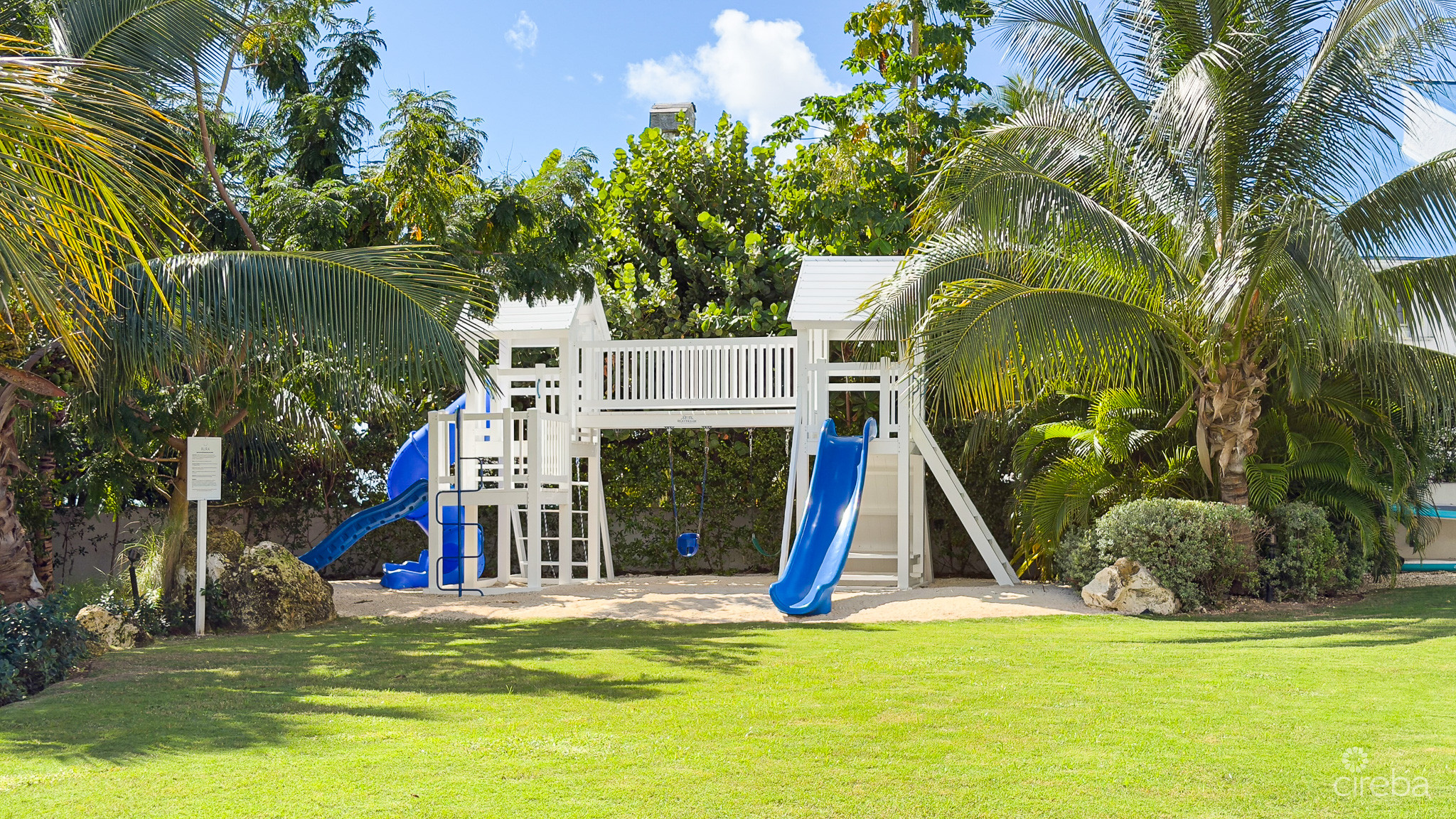 AURA #303 – OCEANFRONT 2 BED PLUS DEN TOWNHOUSE RESIDENCE