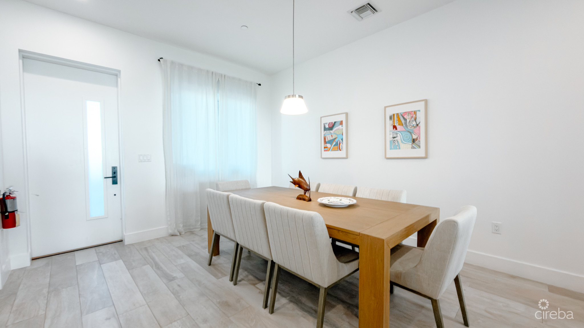 AURA #303 – OCEANFRONT 2 BED PLUS DEN TOWNHOUSE RESIDENCE