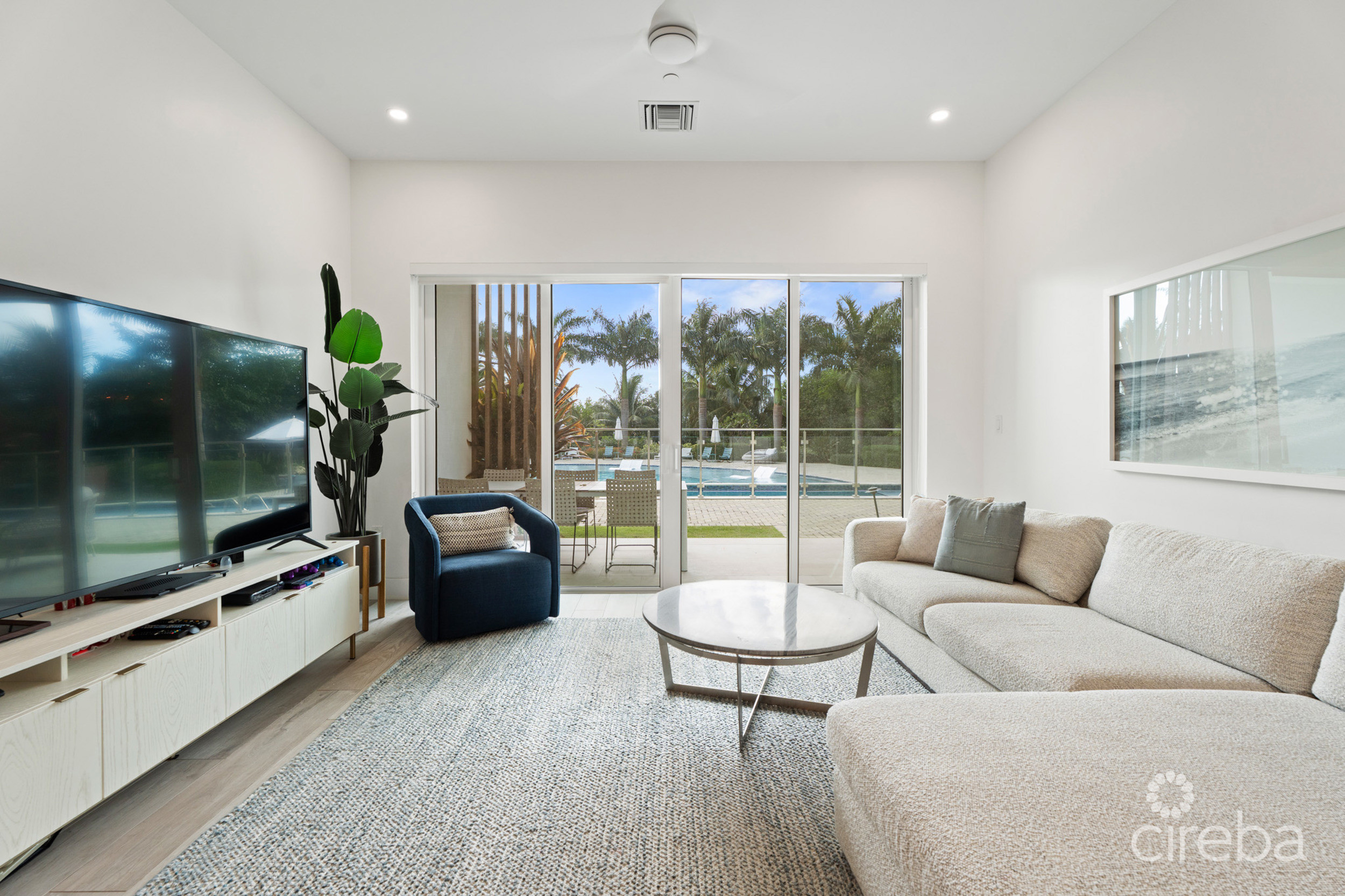 AURA #107, – GROUND FLOOR 3 BED POOLFRONT RESIDENCE