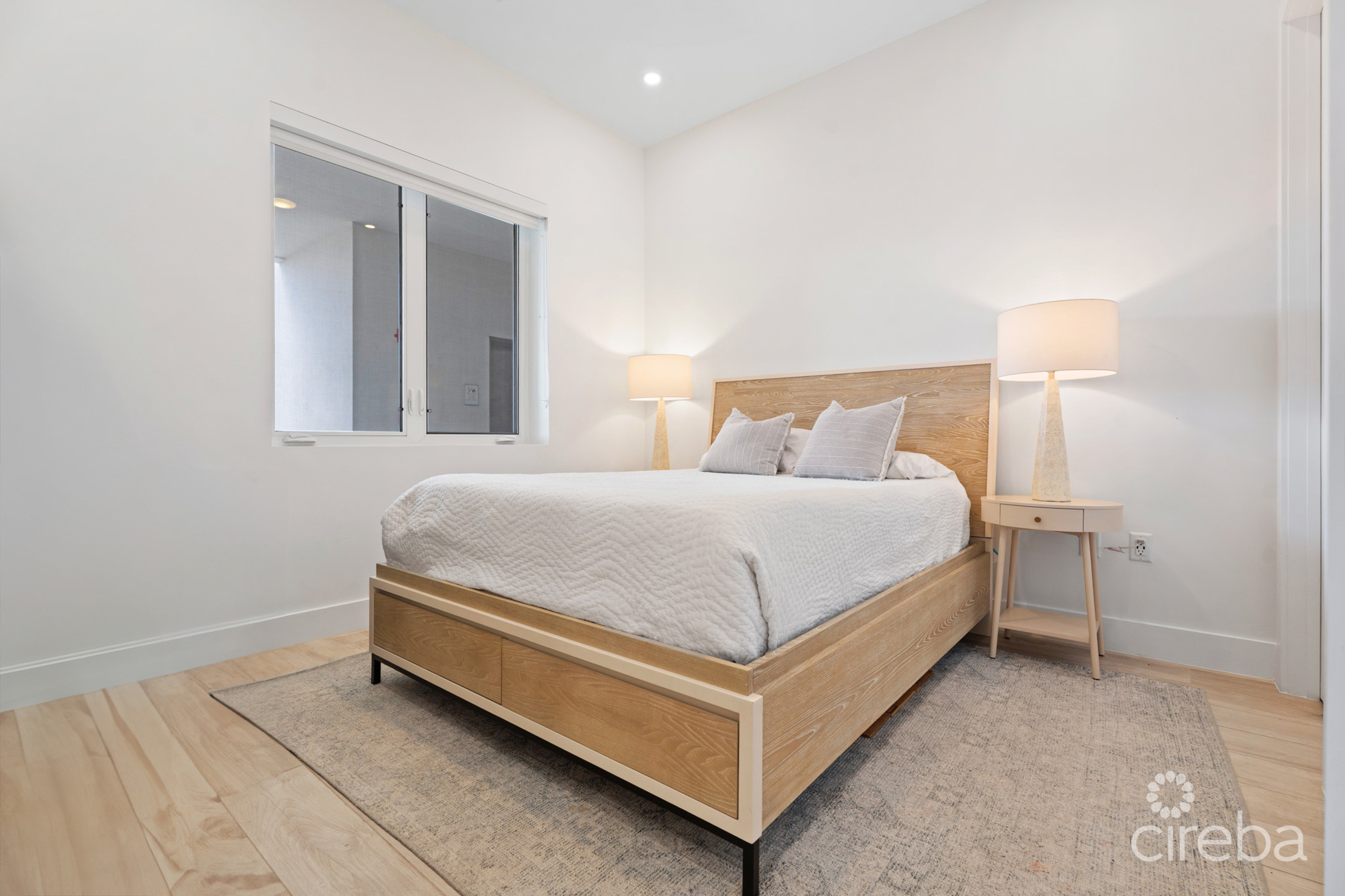AURA #107, – GROUND FLOOR 3 BED POOLFRONT RESIDENCE