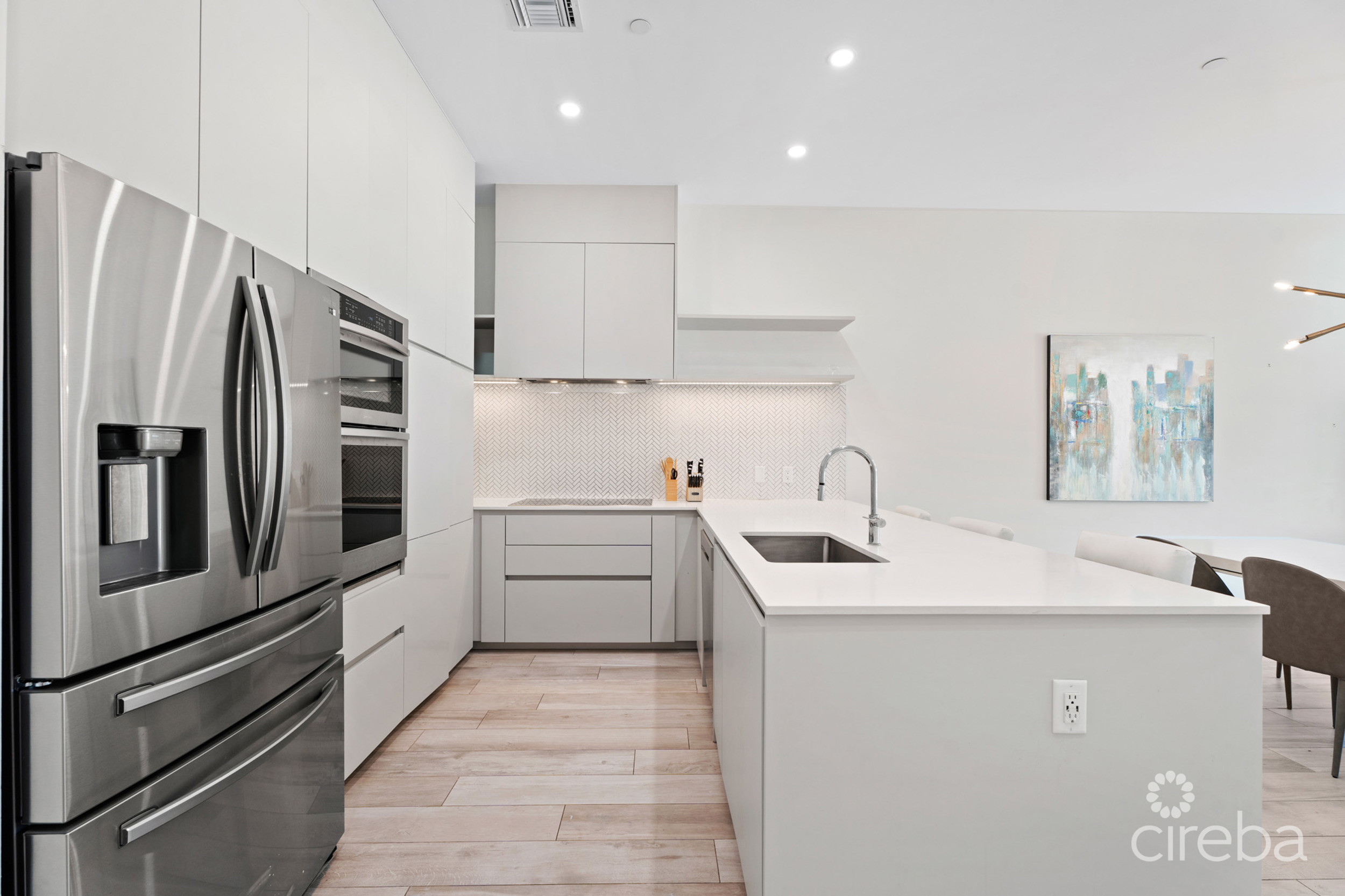 AURA #107, – GROUND FLOOR 3 BED POOLFRONT RESIDENCE
