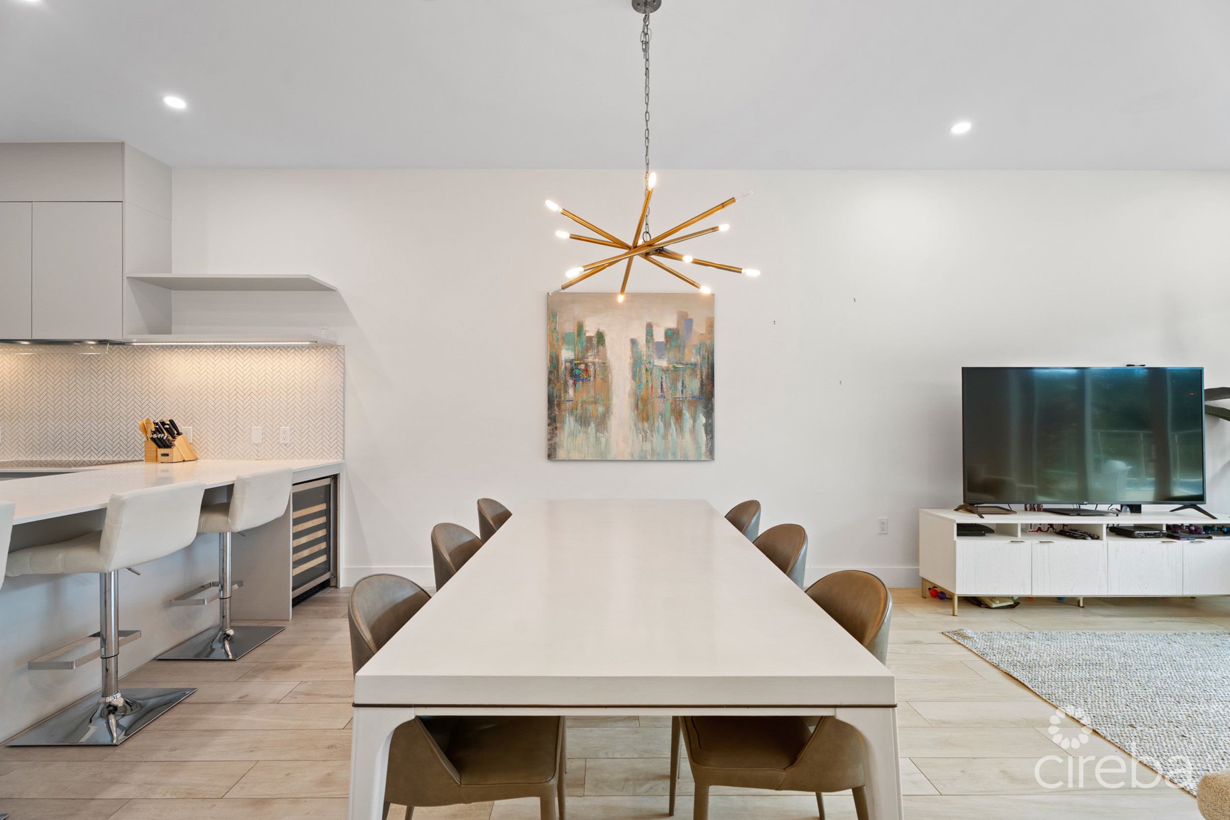 AURA #107, – GROUND FLOOR 3 BED POOLFRONT RESIDENCE