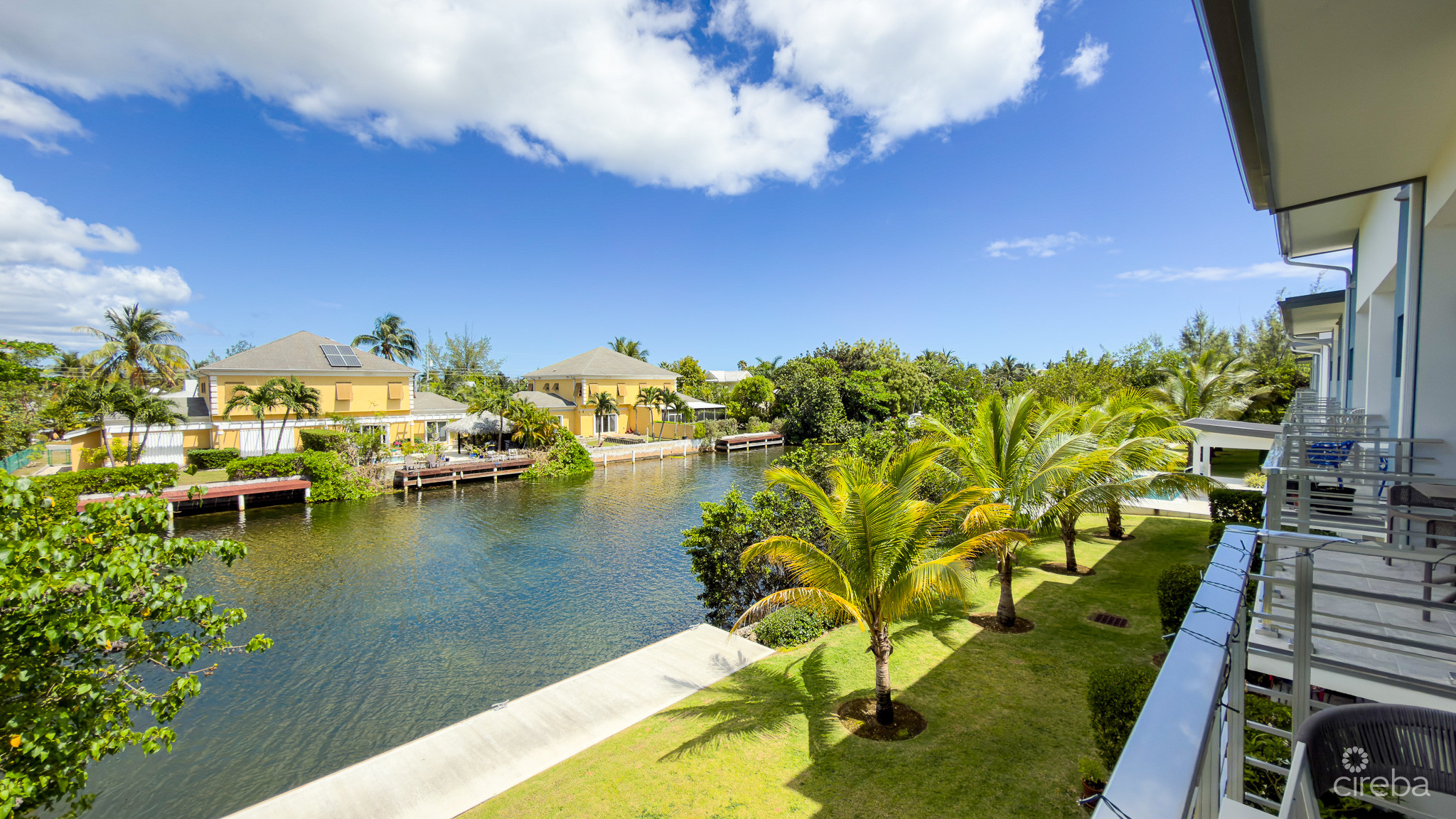 THE LAGOONS 3 BED WATERFRONT TOWNHOUSE