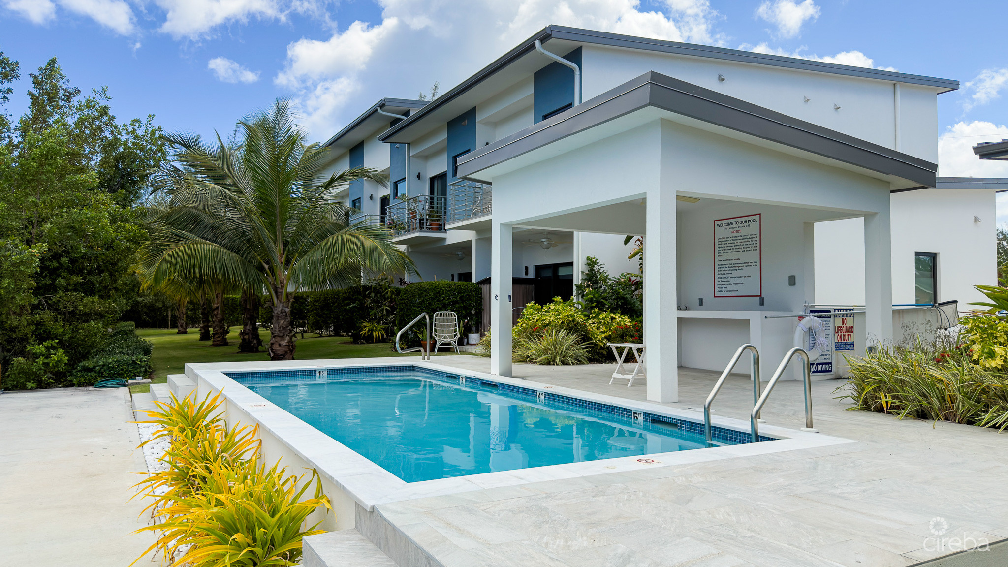 THE LAGOONS 3 BED WATERFRONT TOWNHOUSE