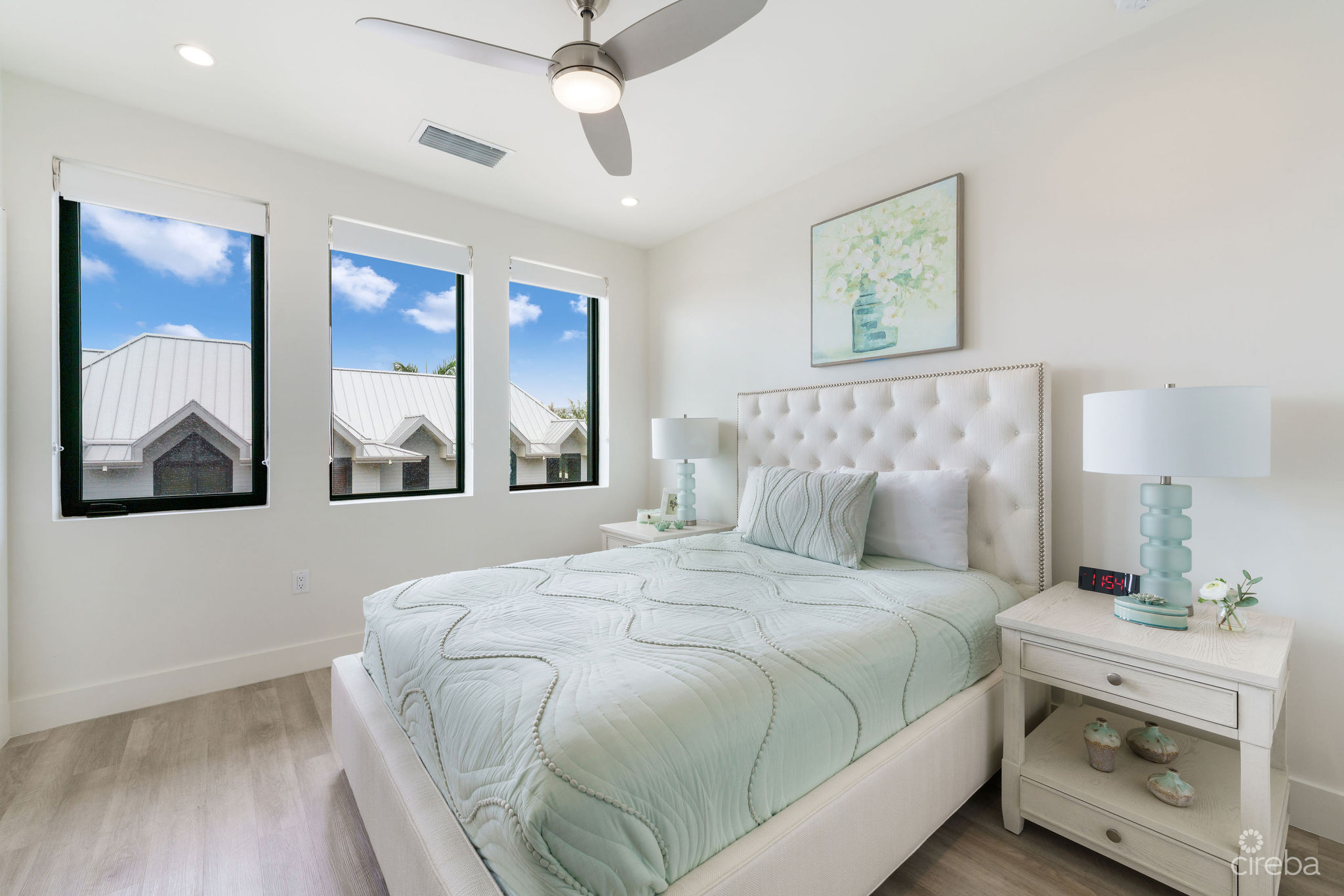 SEAHAVEN PROSPECT WATERFRONT 4 BED DUPLEX – AIR B N B