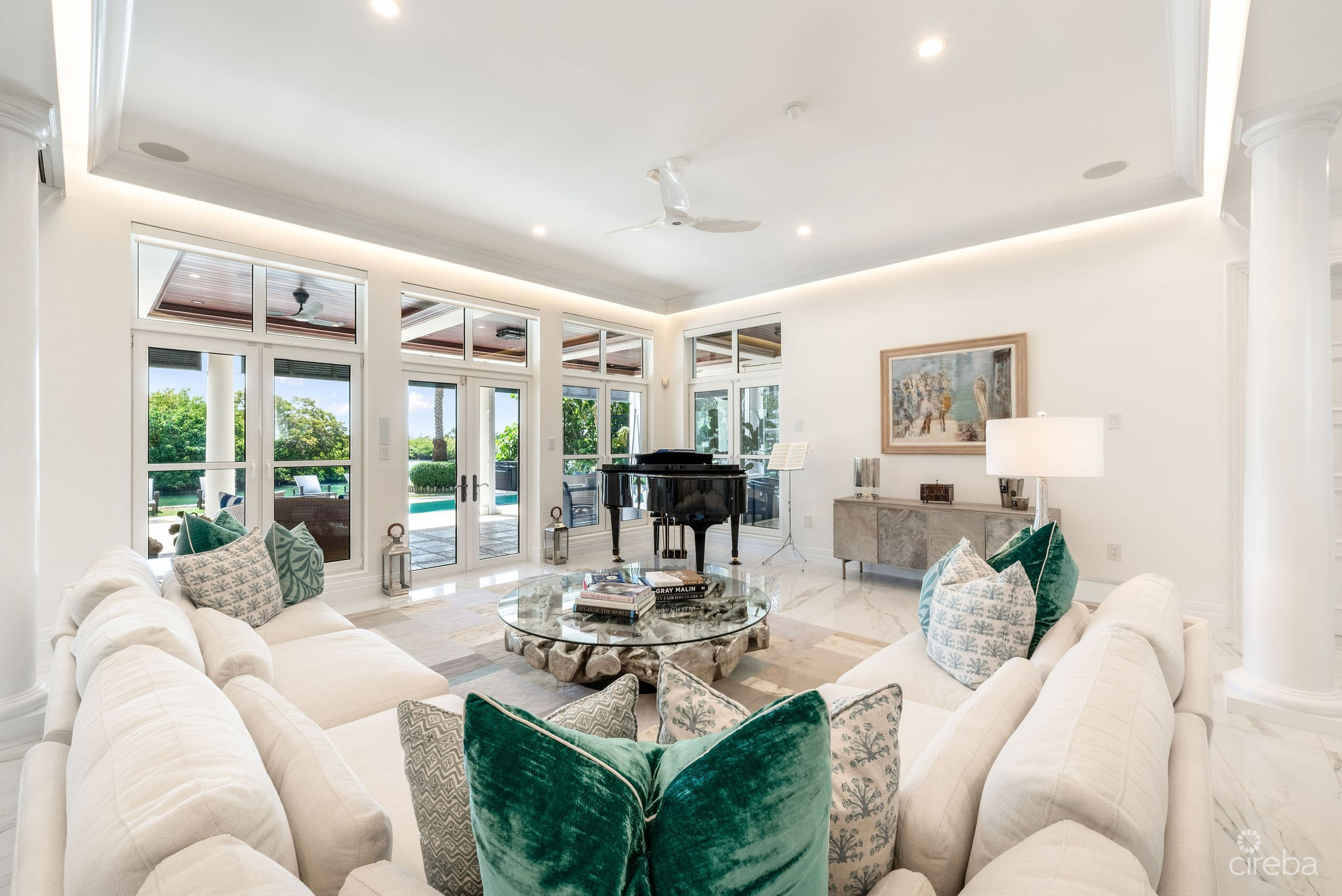 PINEAPPLE HOUSE, A VISTA DEL MAR ESTATE