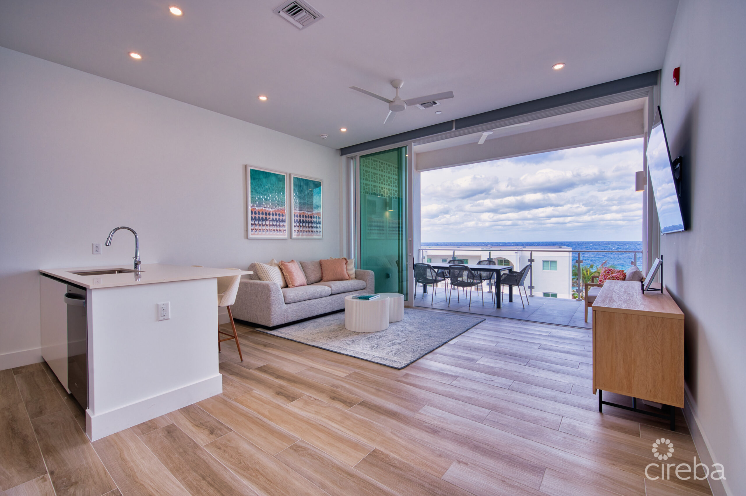 SUNSET POINT #17 – AIR B N B 5 STAR RATED TOP PERFORMER