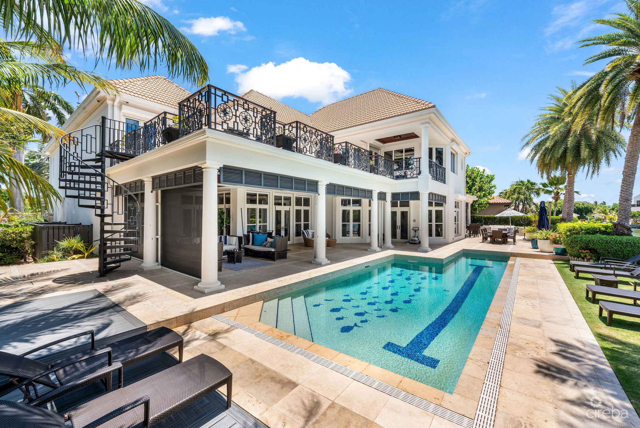PINEAPPLE HOUSE, A VISTA DEL MAR ESTATE