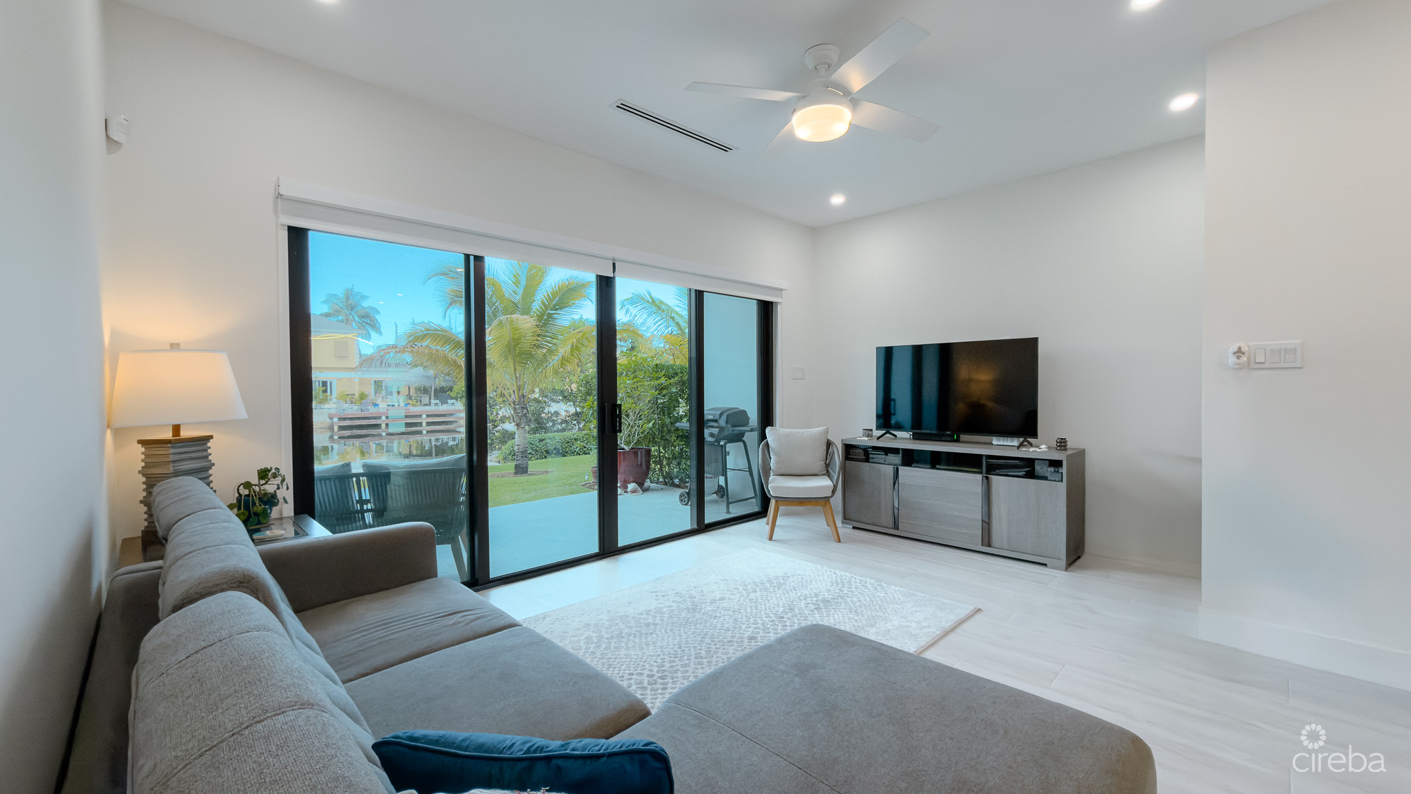 THE LAGOONS 2 BED WATERFRONT TOWNHOUSE